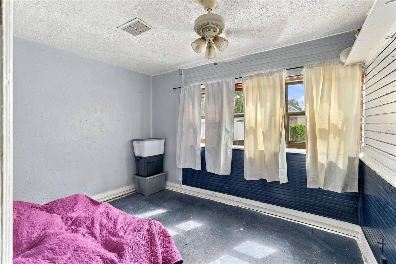 811 E FRIERSON AVENUE, Tampa, FL 33603
