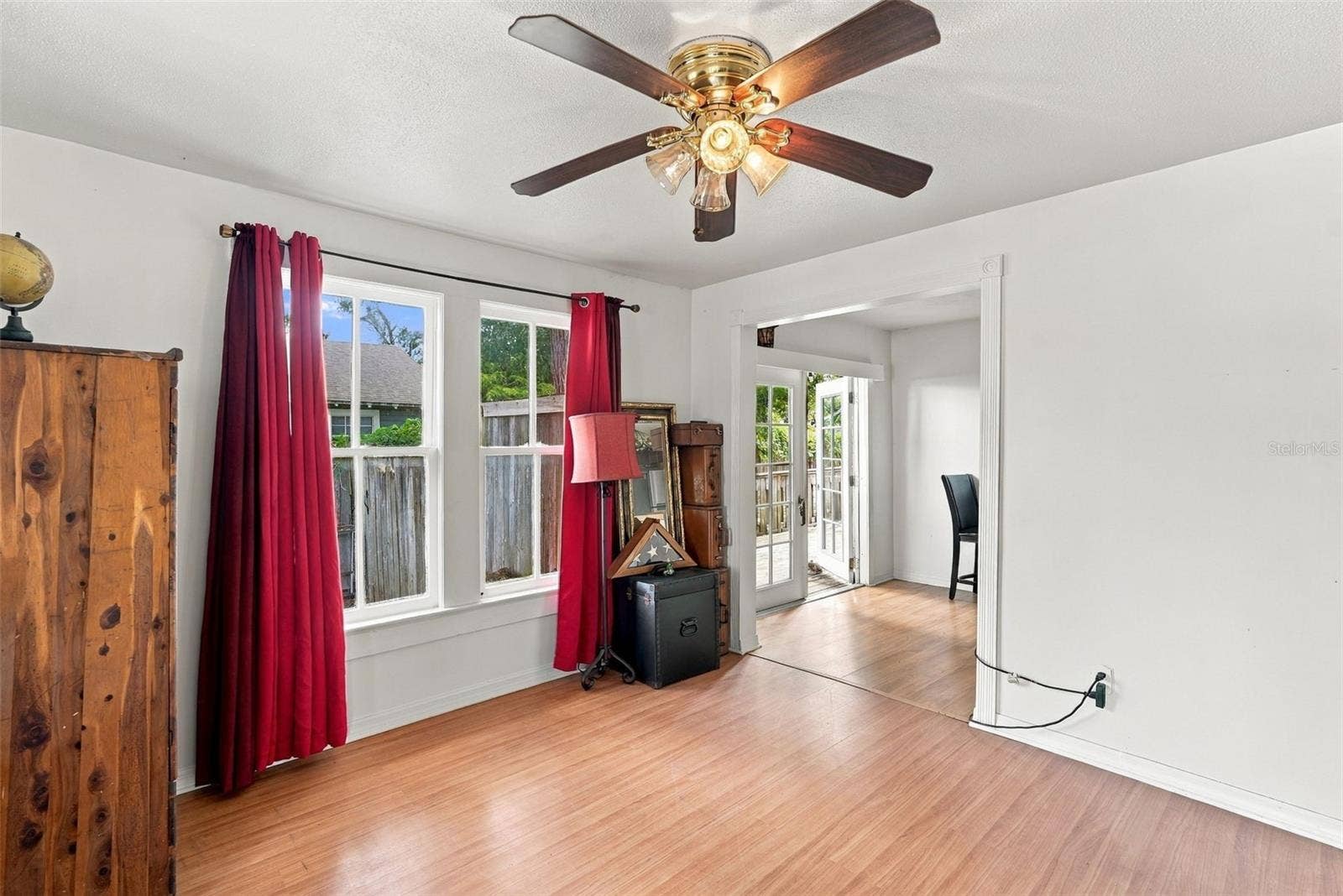 811 E FRIERSON AVENUE, Tampa, FL 33603