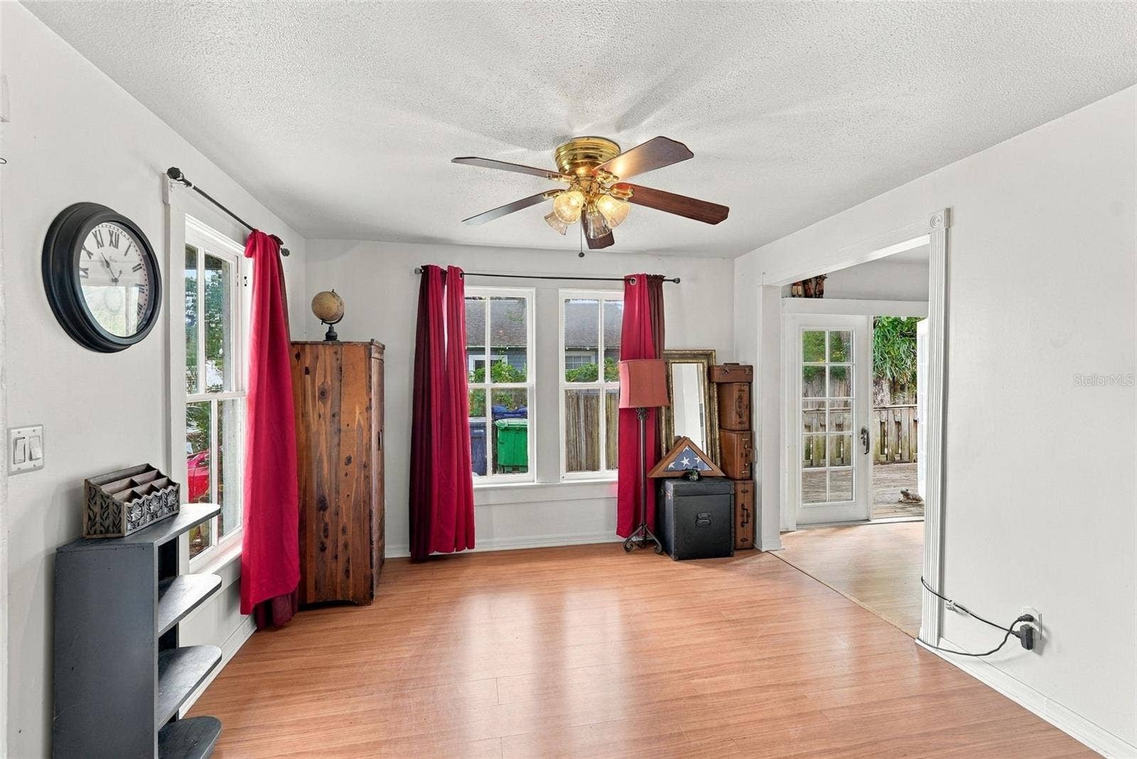 811 E FRIERSON AVENUE, Tampa, FL 33603