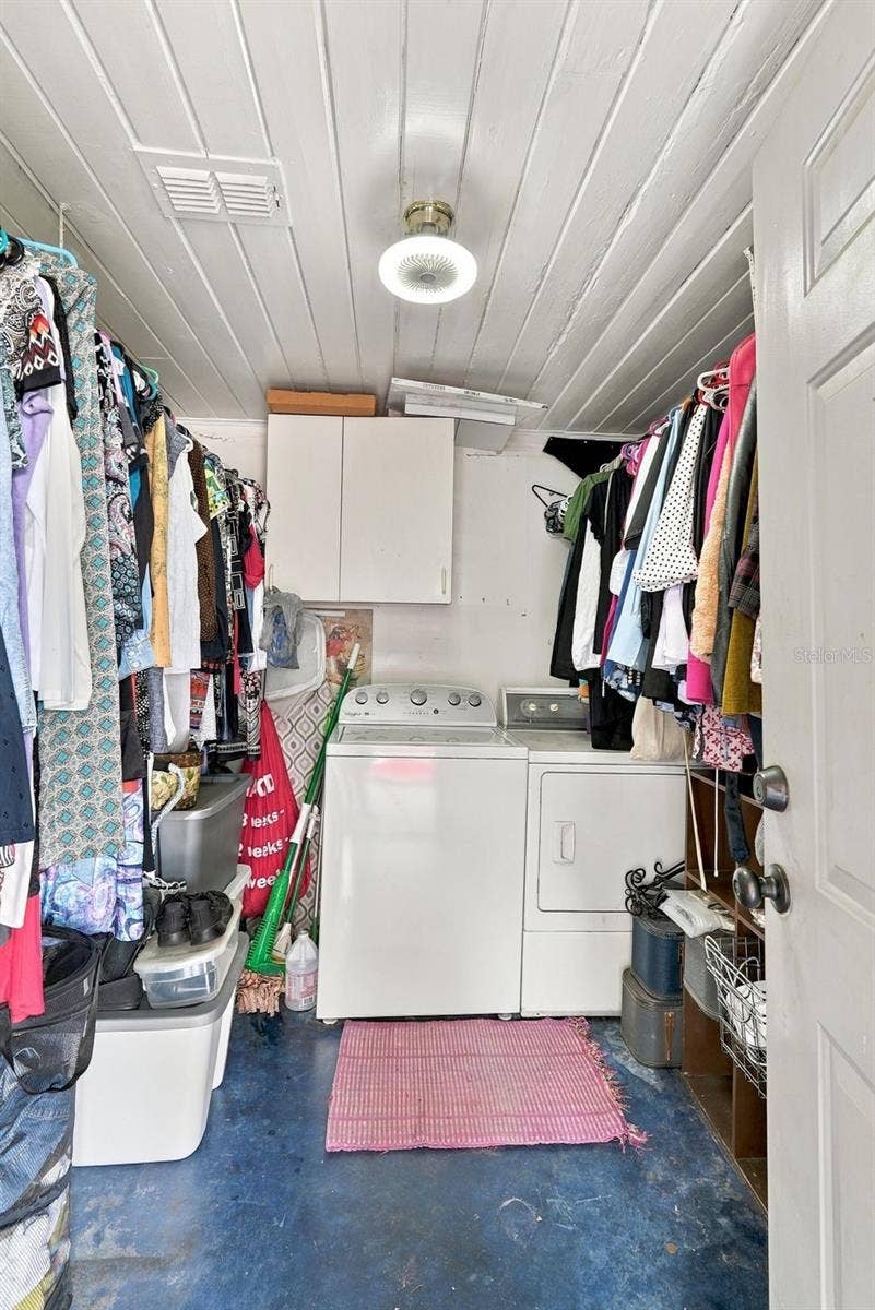 811 E FRIERSON AVENUE, Tampa, FL 33603