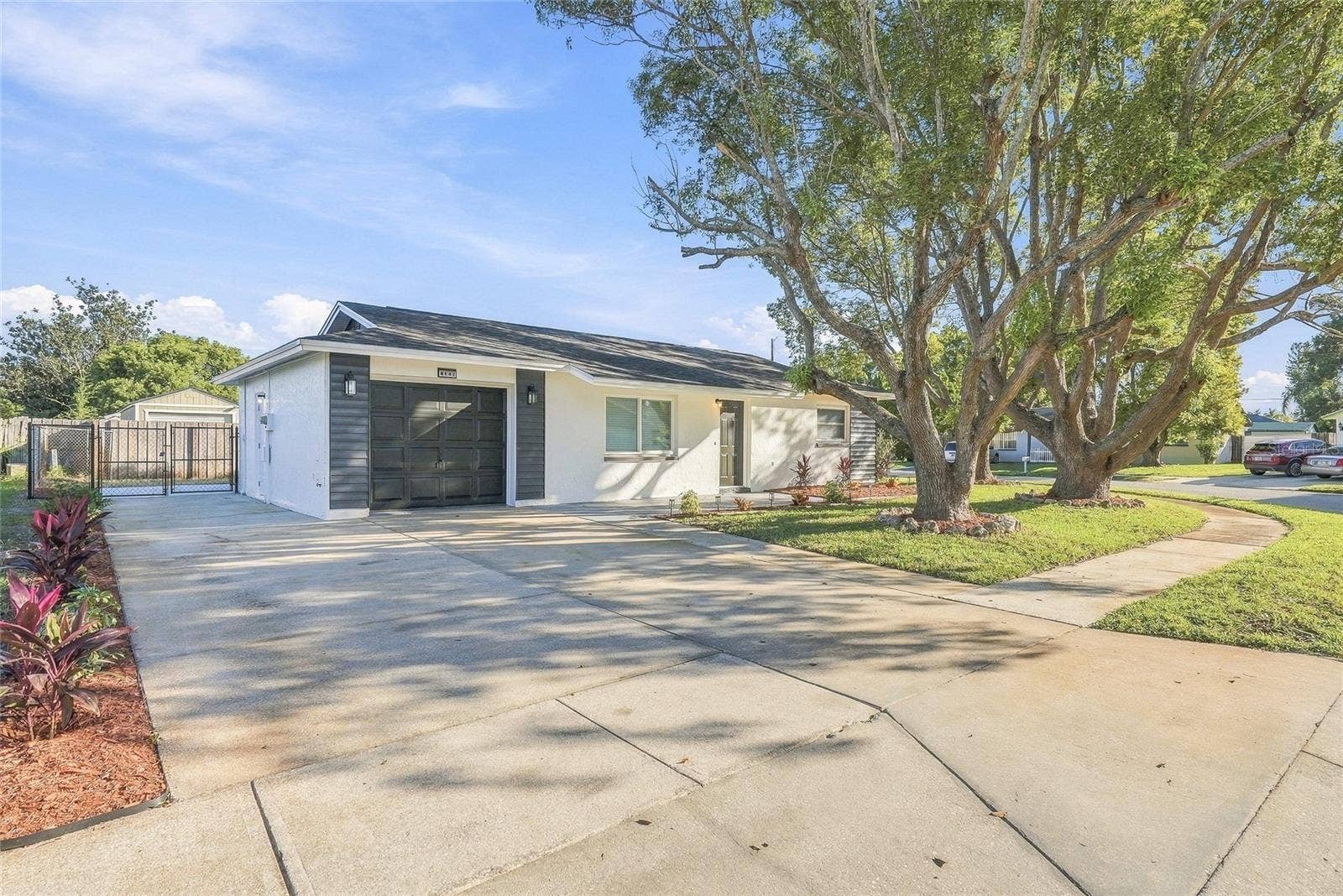 4147 RACCOON LOOP, New Port Richey, FL 34653 4147 RACCOON LOOP, New Port Richey, FL 34653