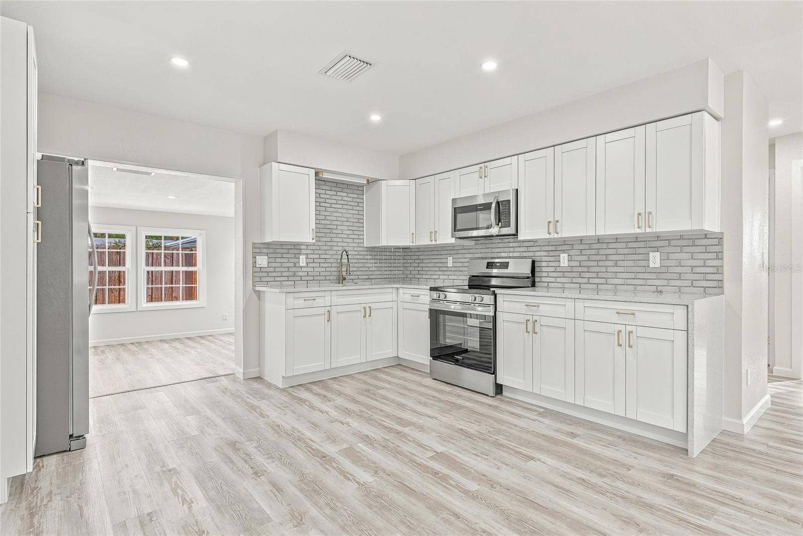 4147 RACCOON LOOP, New Port Richey, FL 34653 4147 RACCOON LOOP, New Port Richey, FL 34653