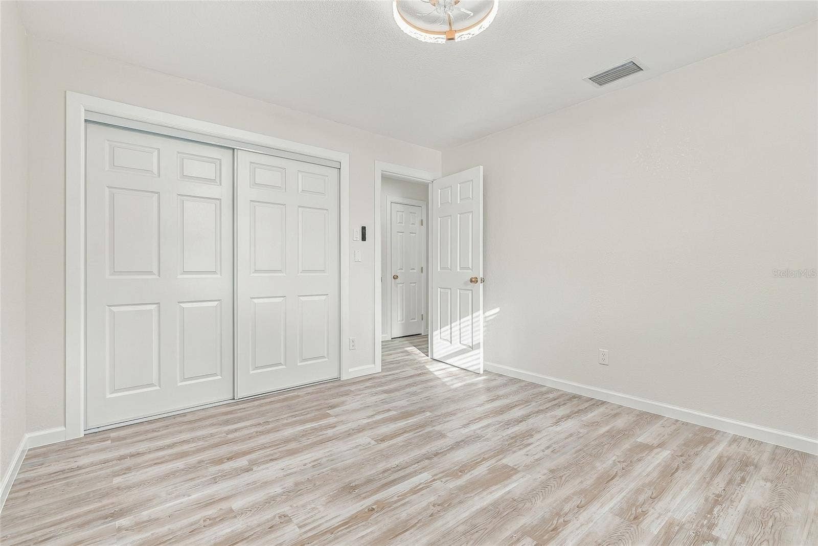 4147 RACCOON LOOP, New Port Richey, FL 34653 4147 RACCOON LOOP, New Port Richey, FL 34653