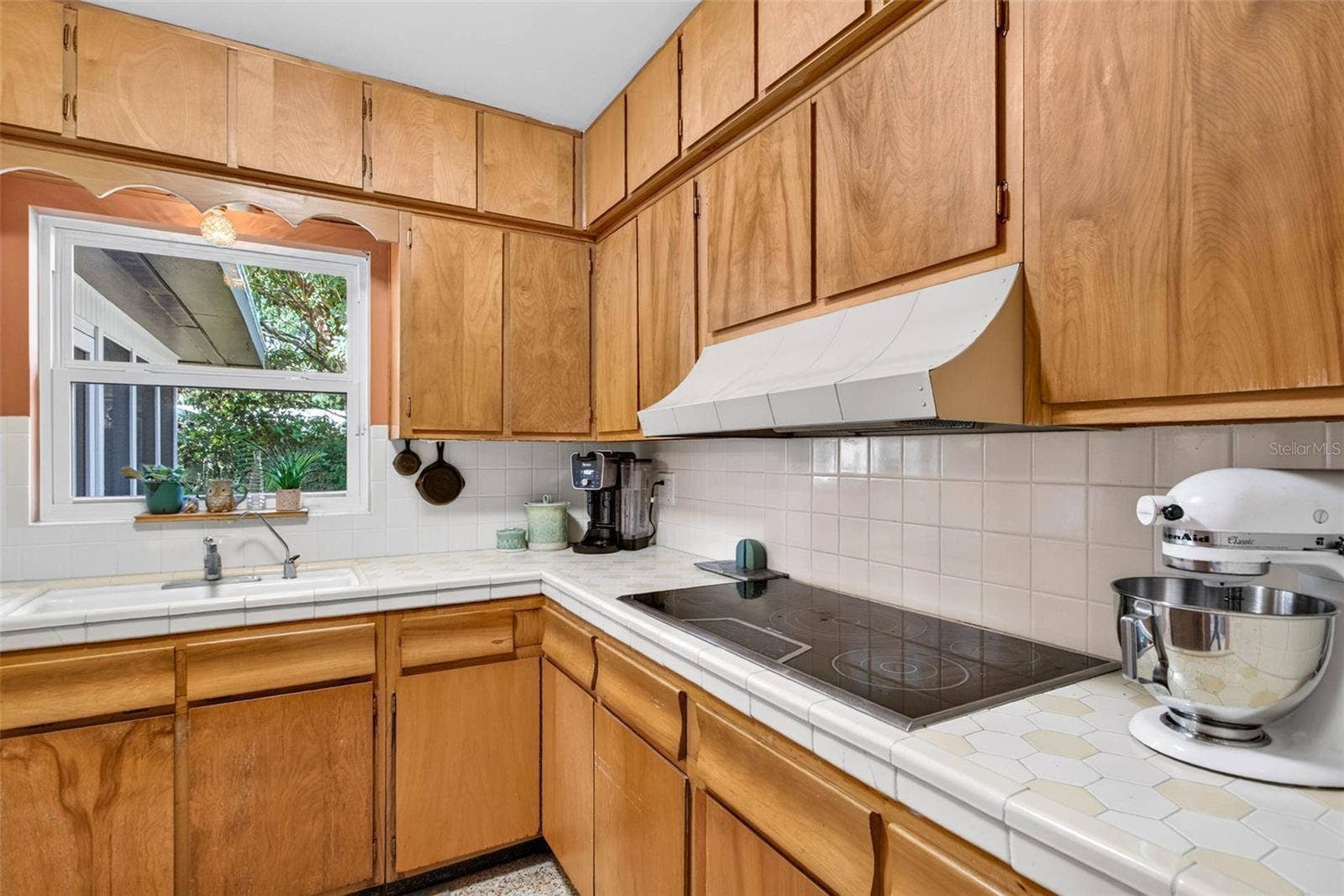 302 PARK RIDGE AVENUE, Temple Terrace, FL 33617 302 PARK RIDGE AVENUE, Temple Terrace, FL 33617