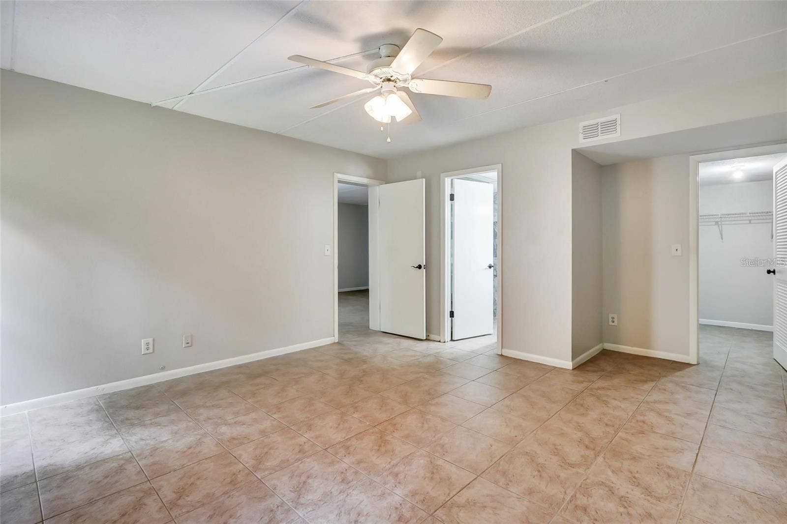1200 TARPON WOODS BOULEVARD, #P5, Palm Harbor, FL 34685 1200 TARPON WOODS BOULEVARD, #P5, Palm Harbor, FL 34685