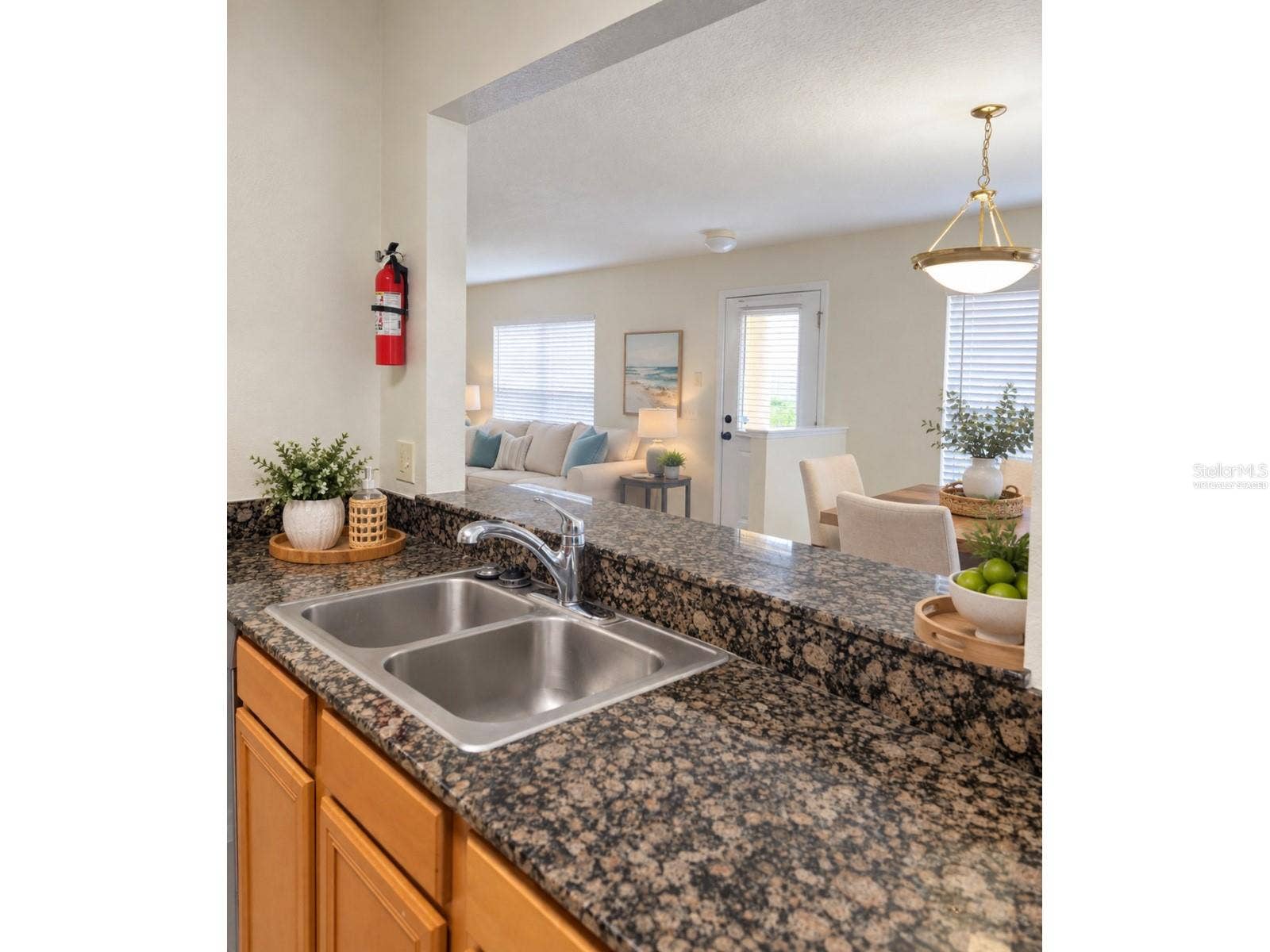 3438 CASTLE STONE CT, Valrico, FL 33594 Virtually Staged - Kitchen