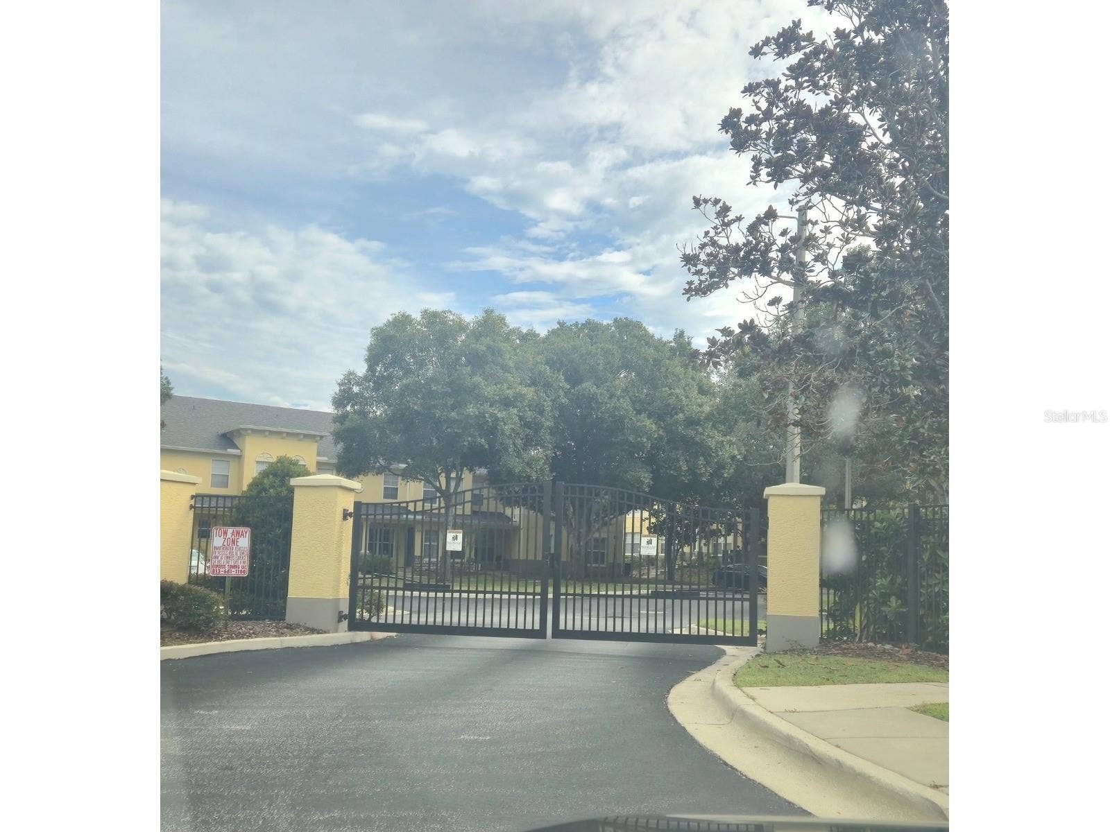 3438 CASTLE STONE CT, Valrico, FL 33594 3438 CASTLE STONE CT, Valrico, FL 33594