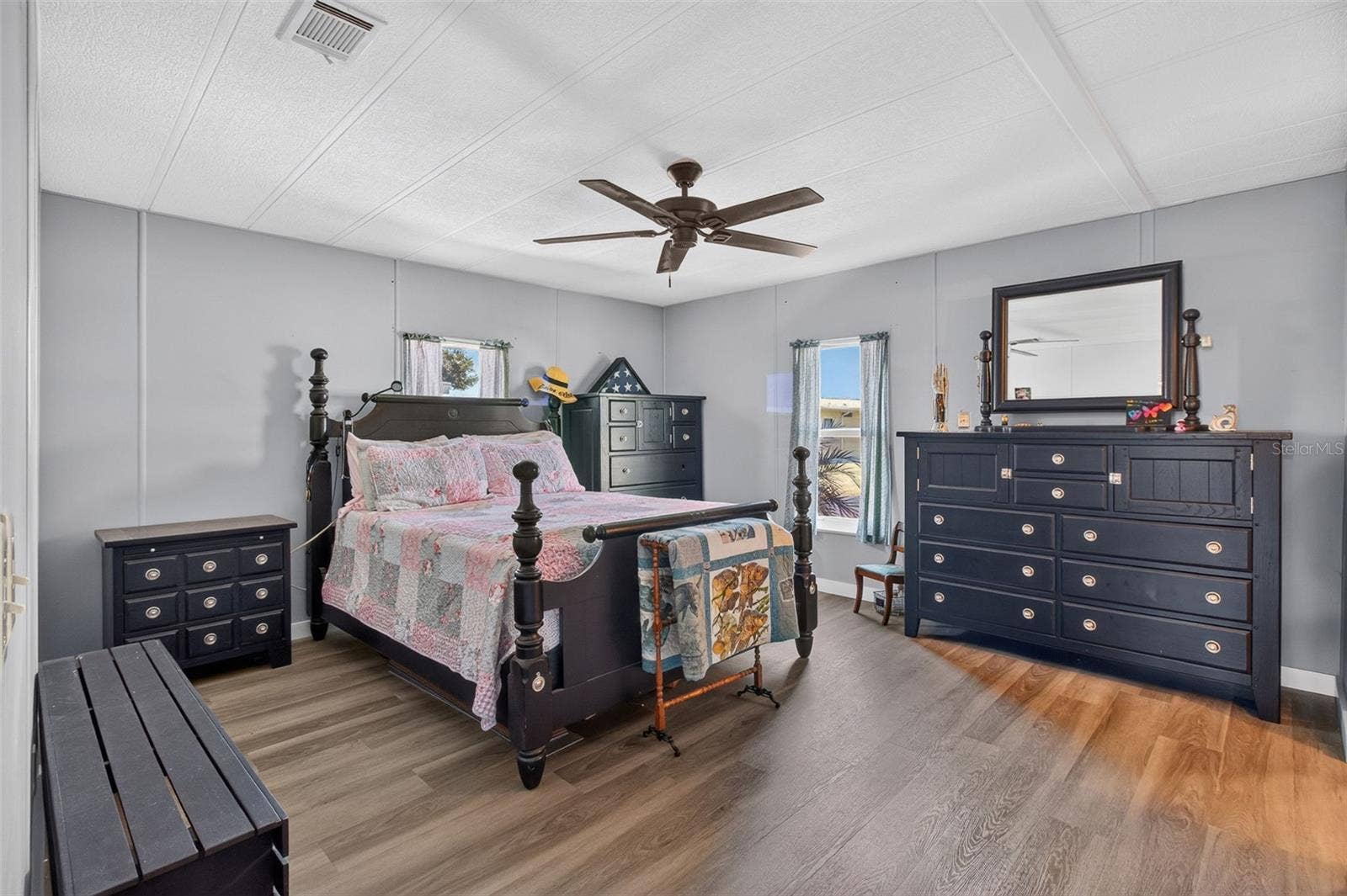 176 CLUBVIEW DRIVE, #3, Safety Harbor, FL 34695 176 CLUBVIEW DRIVE, #3, Safety Harbor, FL 34695