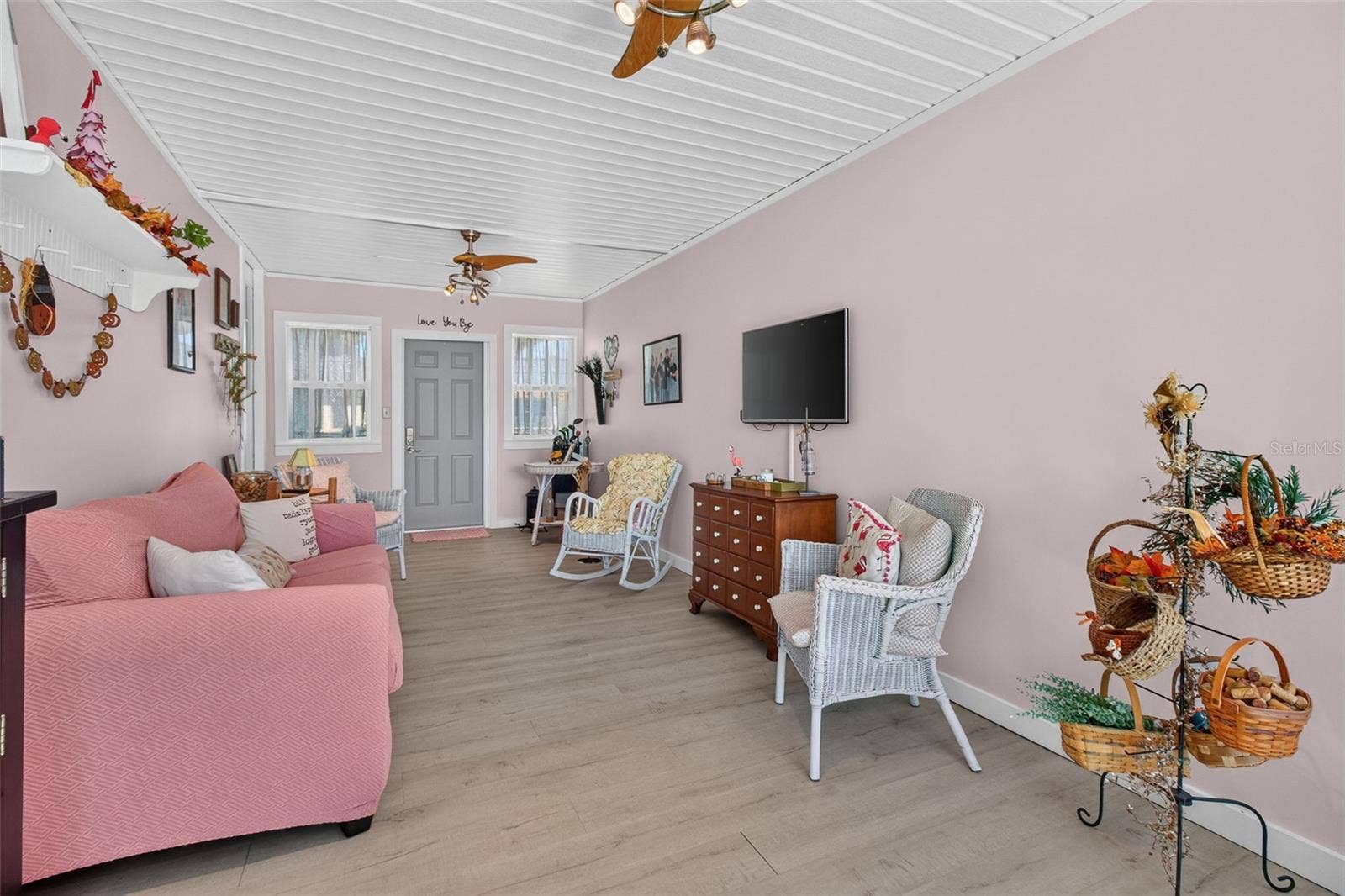 176 CLUBVIEW DRIVE, #3, Safety Harbor, FL 34695 176 CLUBVIEW DRIVE, #3, Safety Harbor, FL 34695