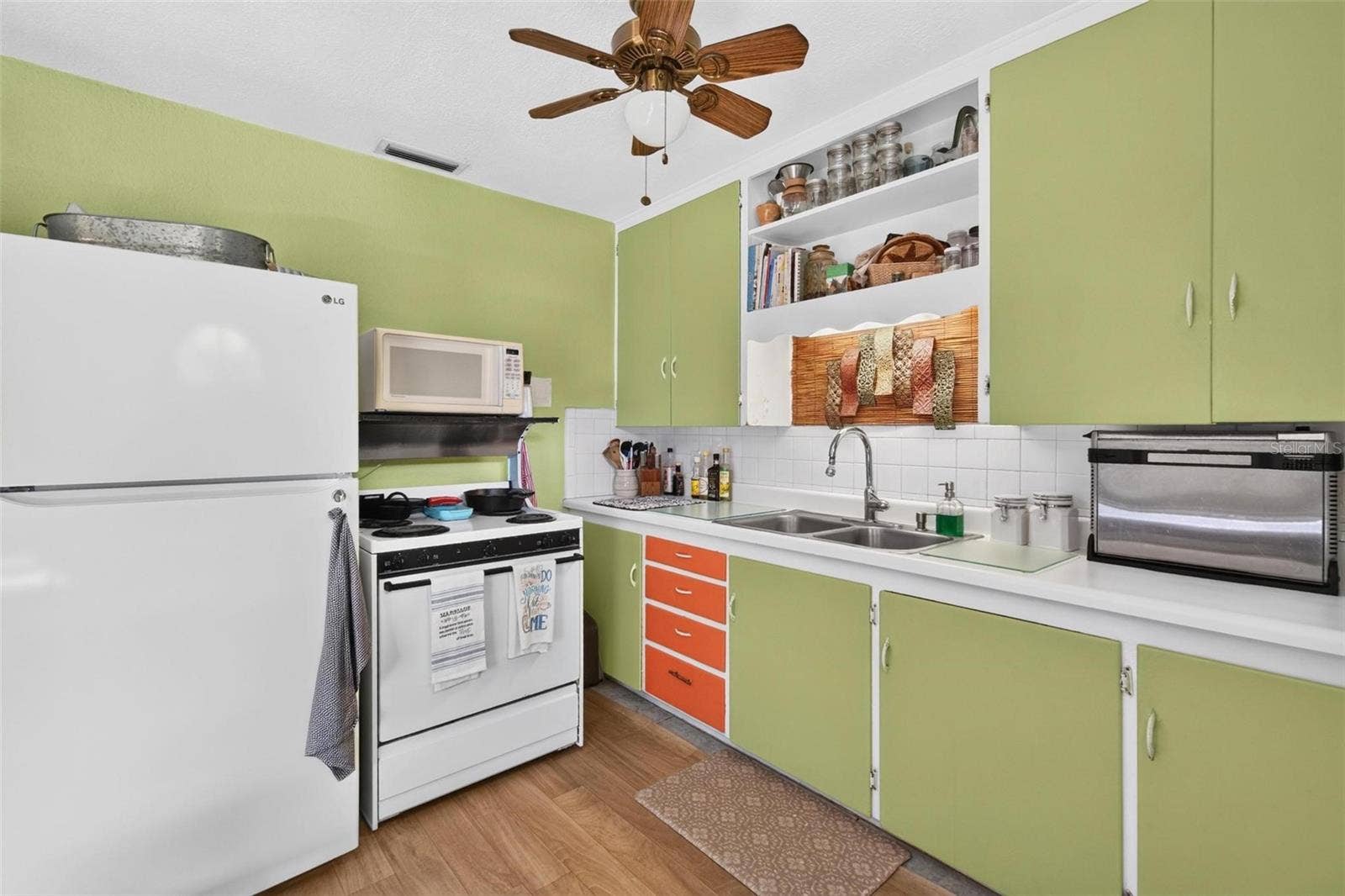 3641 QUEEN STREET N, St Petersburg, FL 33713 3641 QUEEN STREET N, St Petersburg, FL 33713