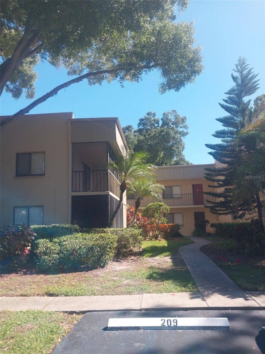 3300 Fox Chase Cir - Bldg 2
