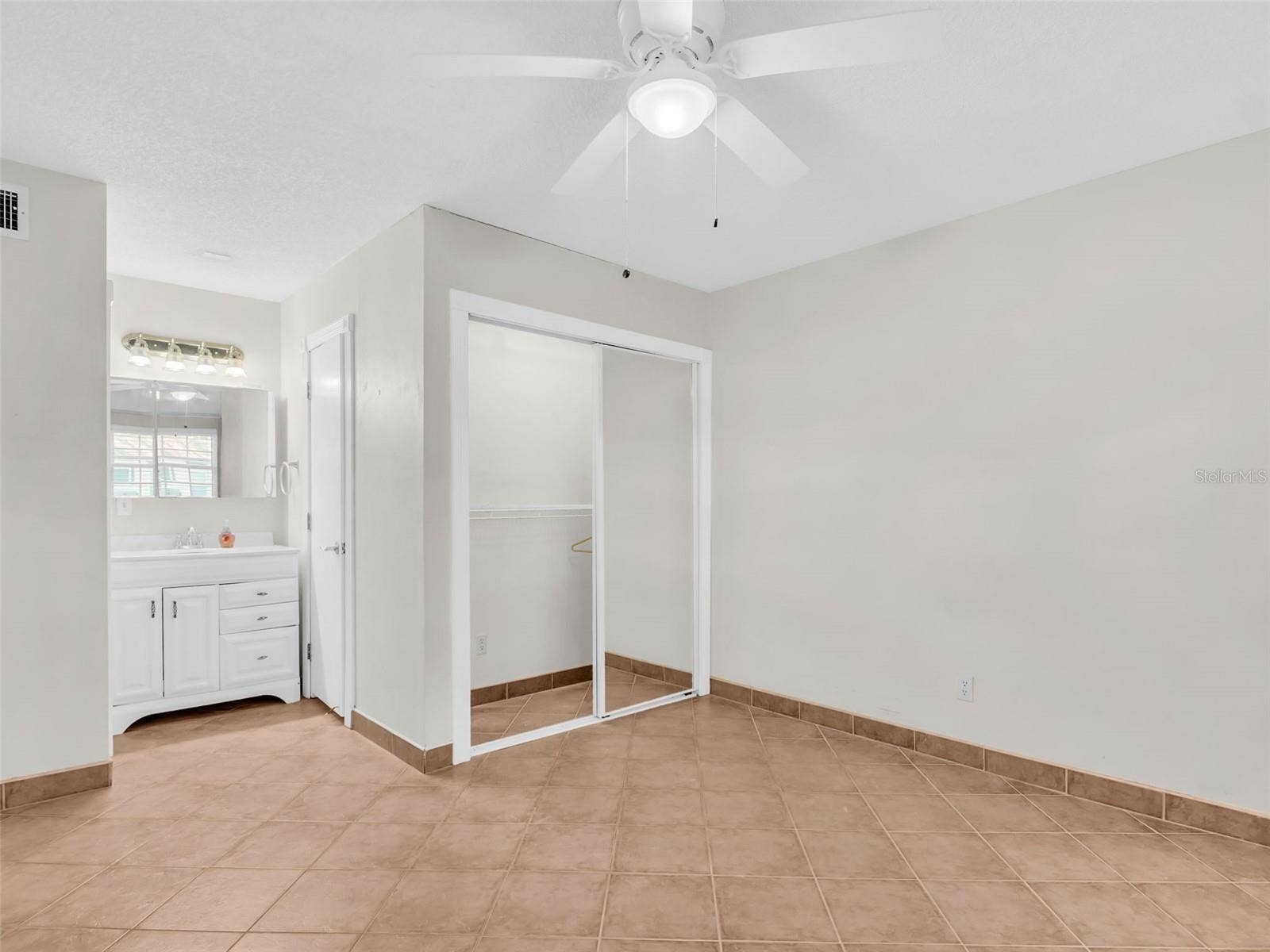 3109 MISSION GROVE DRIVE, #D, Palm Harbor, FL 34684 3109 MISSION GROVE DRIVE, #D, Palm Harbor, FL 34684