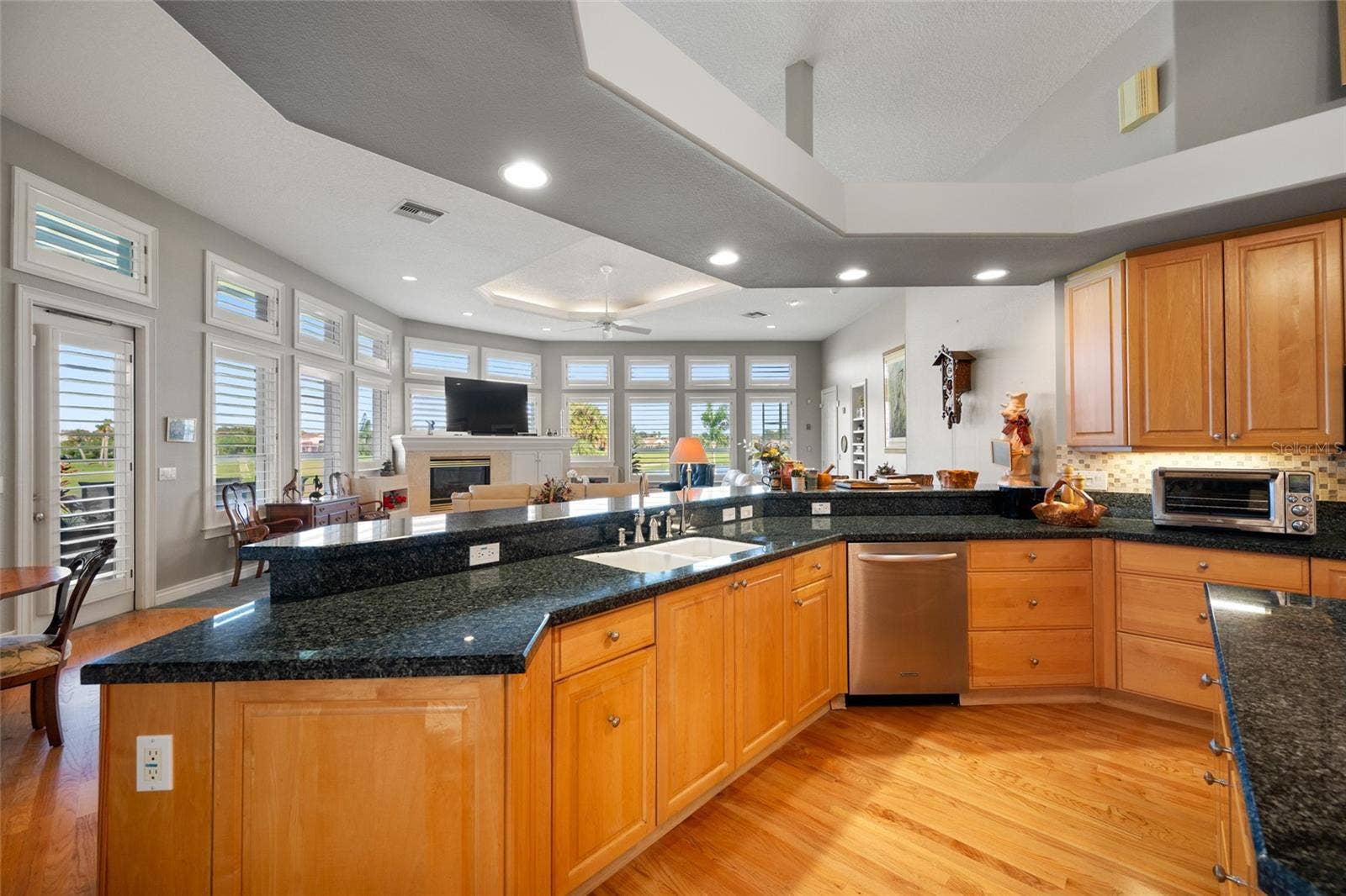 7885 BAYOU CLUB BOULEVARD, Seminole, FL 33777 7885 BAYOU CLUB BOULEVARD, Seminole, FL 33777
