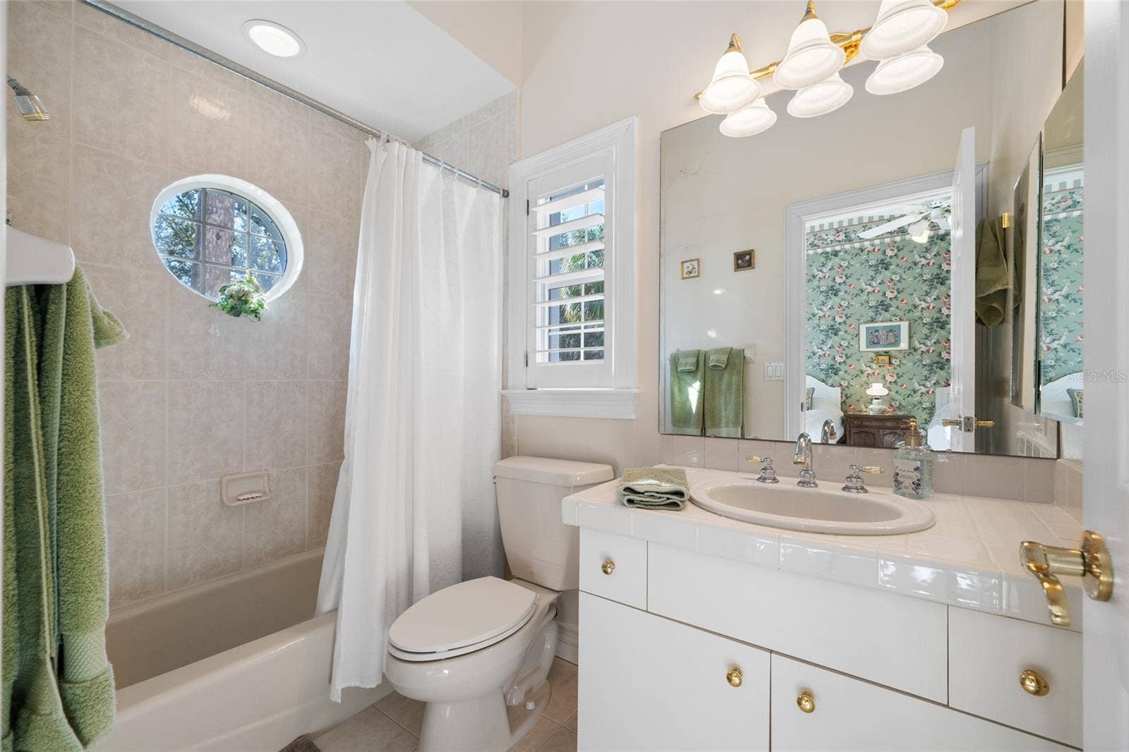 7885 BAYOU CLUB BOULEVARD, Seminole, FL 33777 7885 BAYOU CLUB BOULEVARD, Seminole, FL 33777