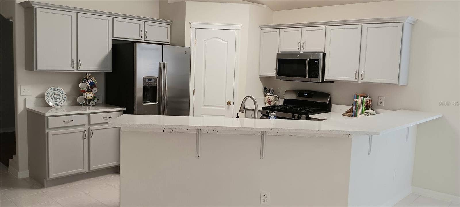 6940 EXETER PARK PLACE, Apollo Beach, FL 33572 6940 EXETER PARK PLACE, Apollo Beach, FL 33572