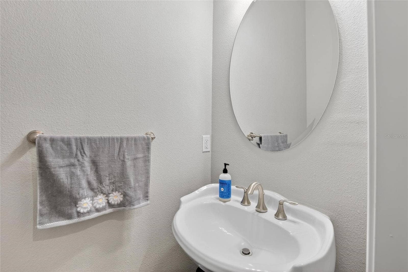 750 GRAND CYPRESS LANE, Tarpon Springs, FL 34689