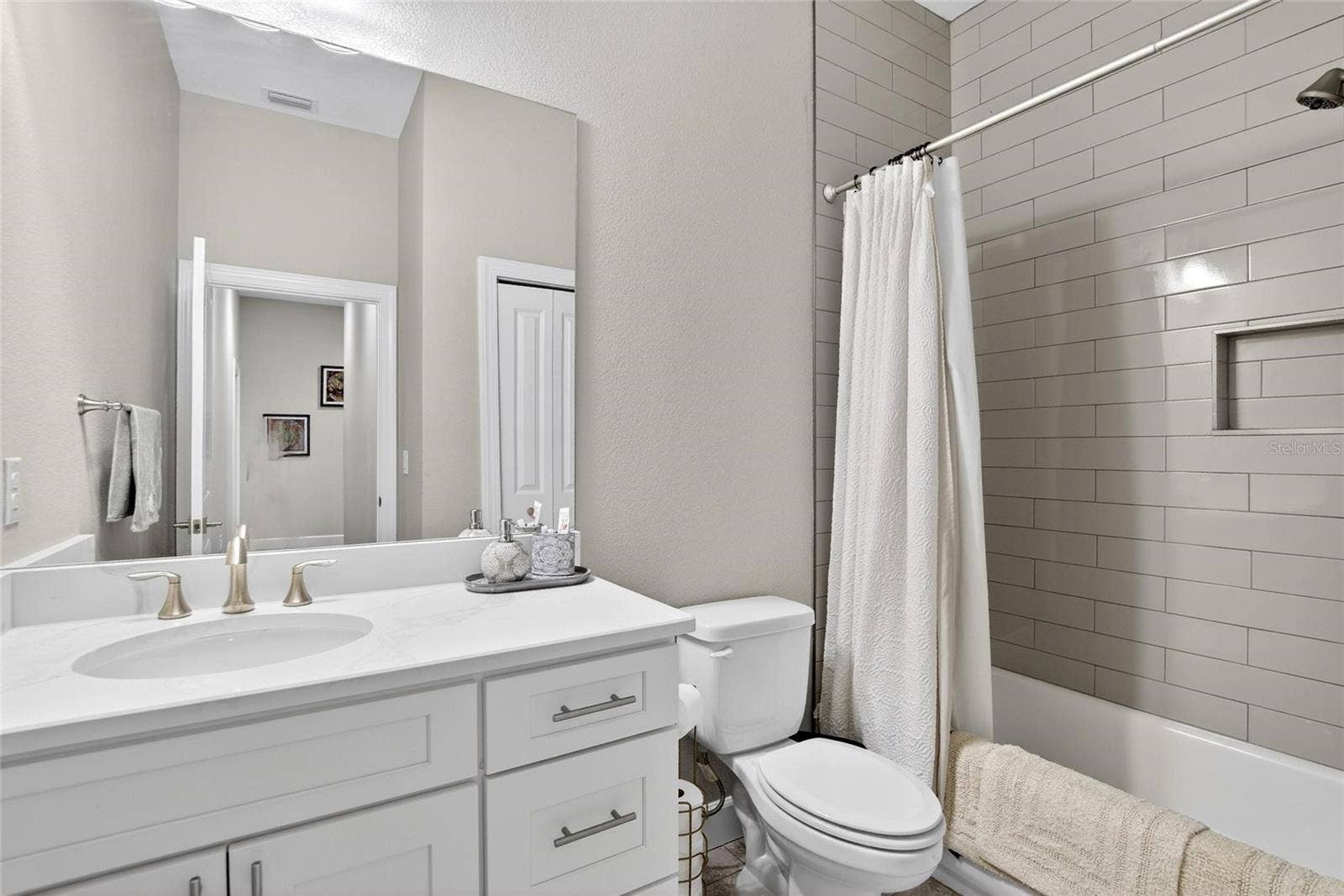 750 GRAND CYPRESS LANE, Tarpon Springs, FL 34689