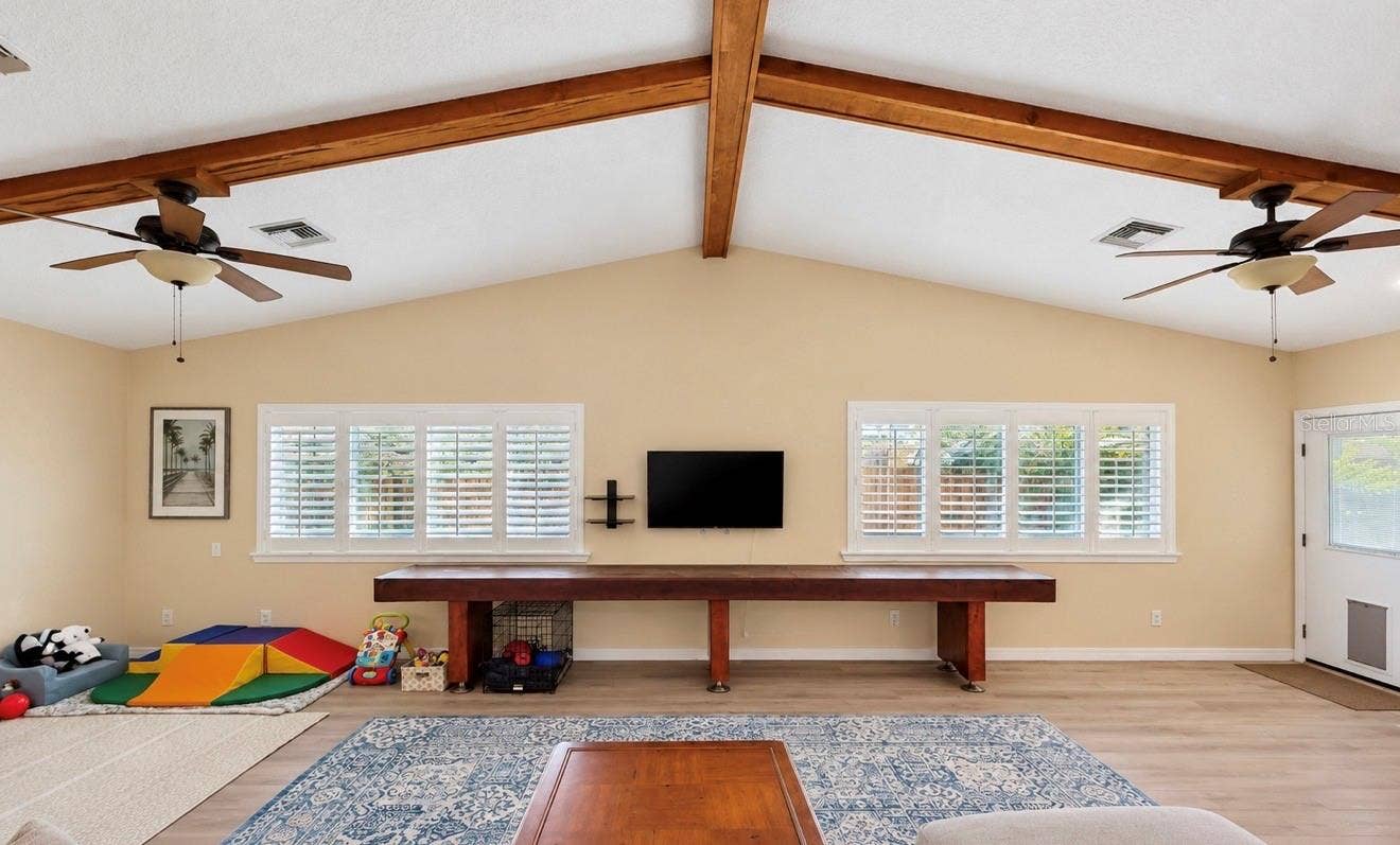 1231 ROSEWOOD STREET, Largo, FL 33770 family/game room