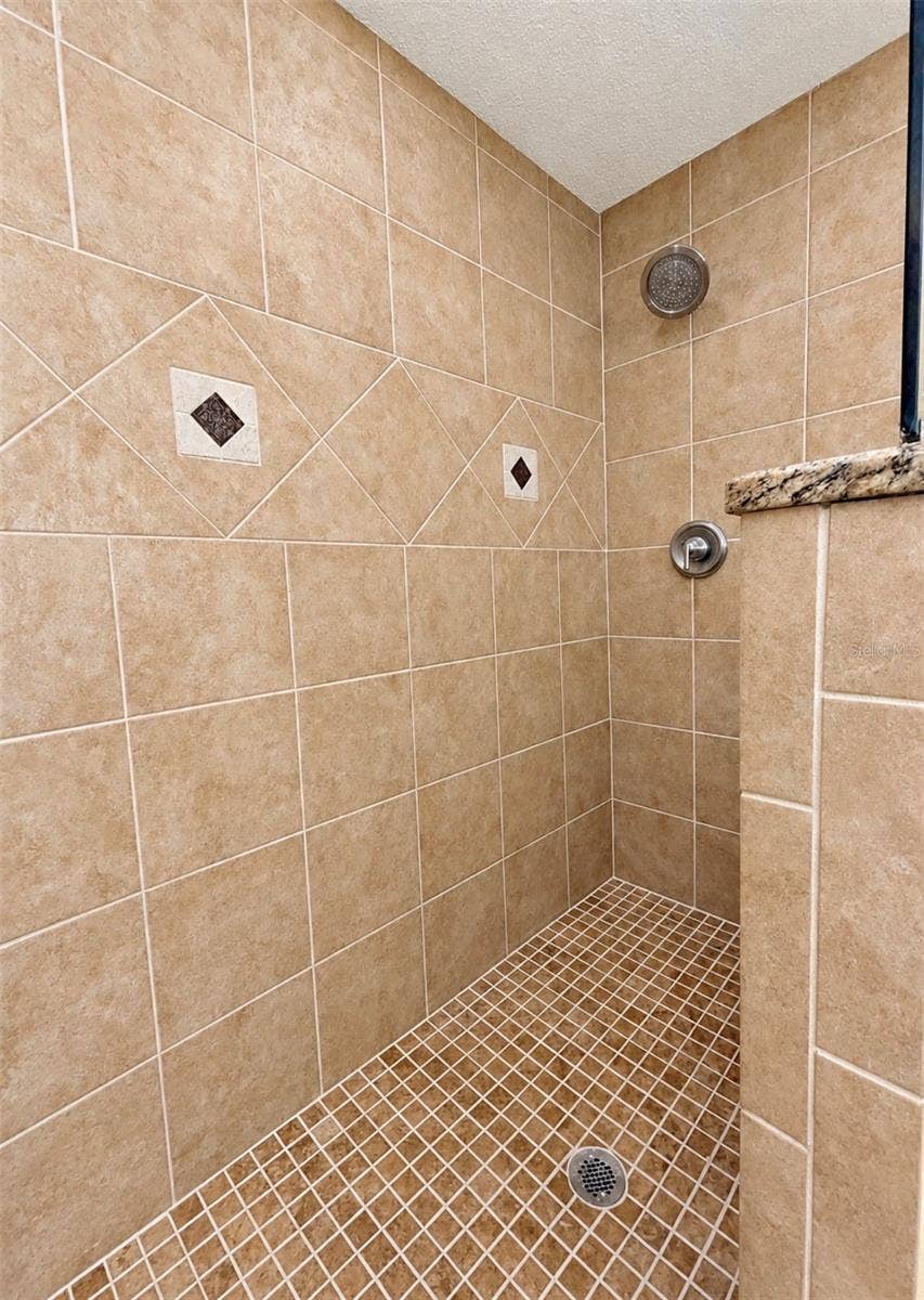 1231 ROSEWOOD STREET, Largo, FL 33770 Walk in shower