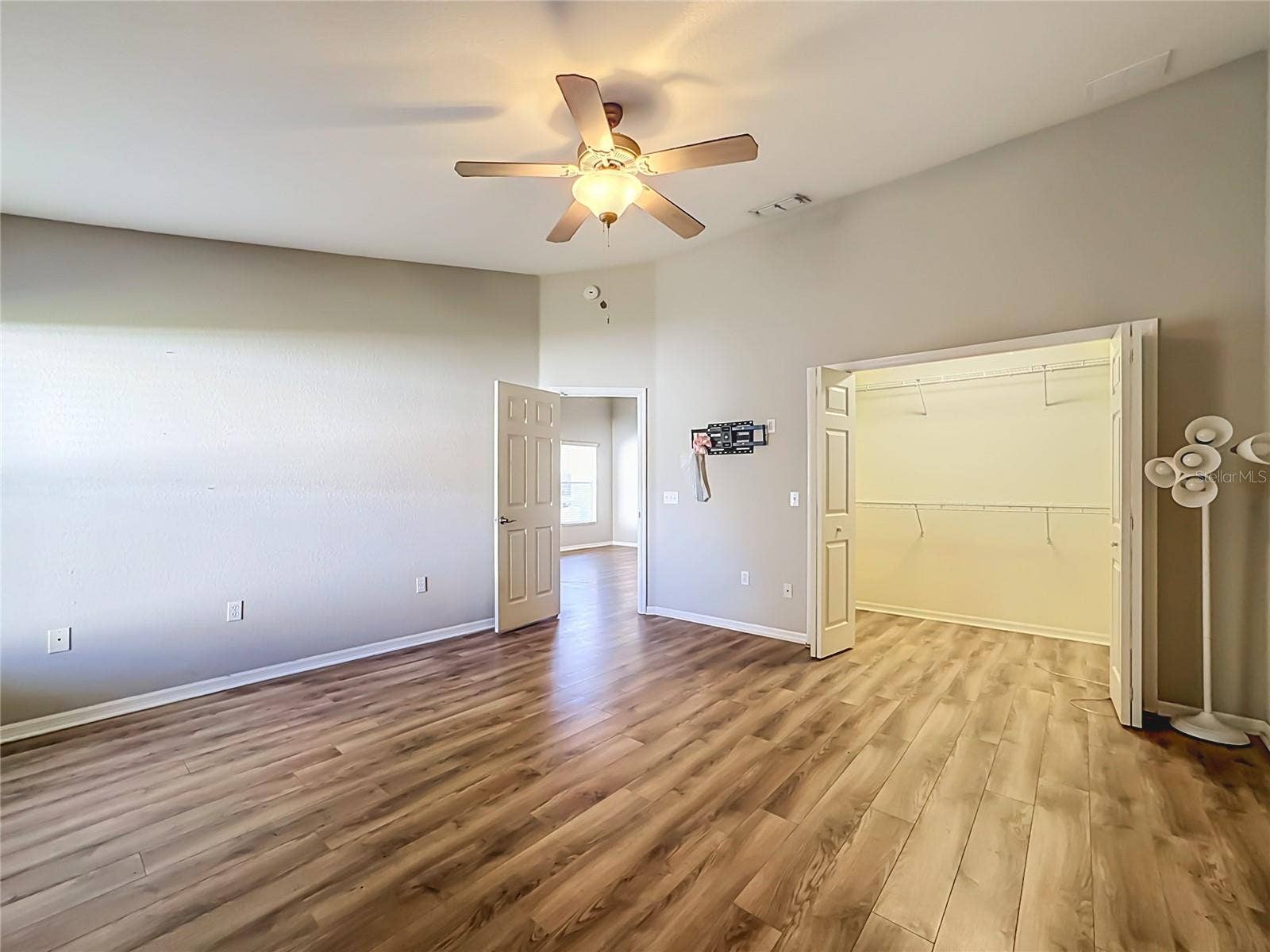 10852 STANDING STONE DRIVE, Wimauma, FL 33598 Primary Bedroom with En Suite Bathroom