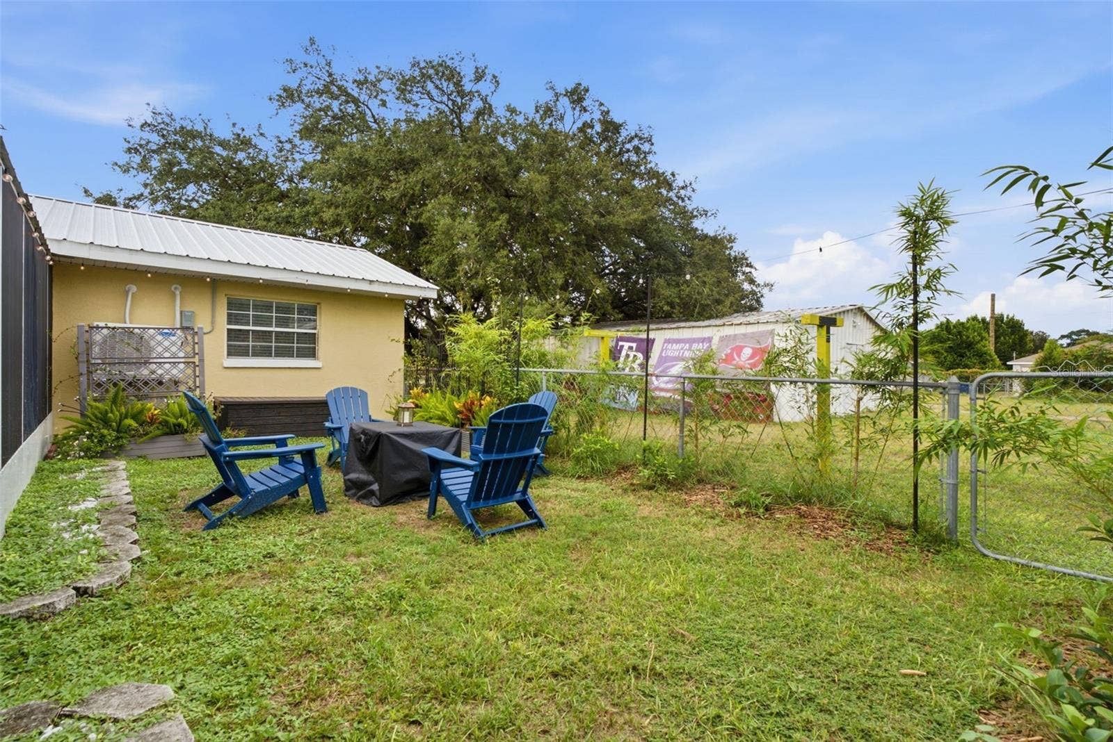 3823 N 56TH STREET, Tampa, FL 33619 3823 N 56TH STREET, Tampa, FL 33619