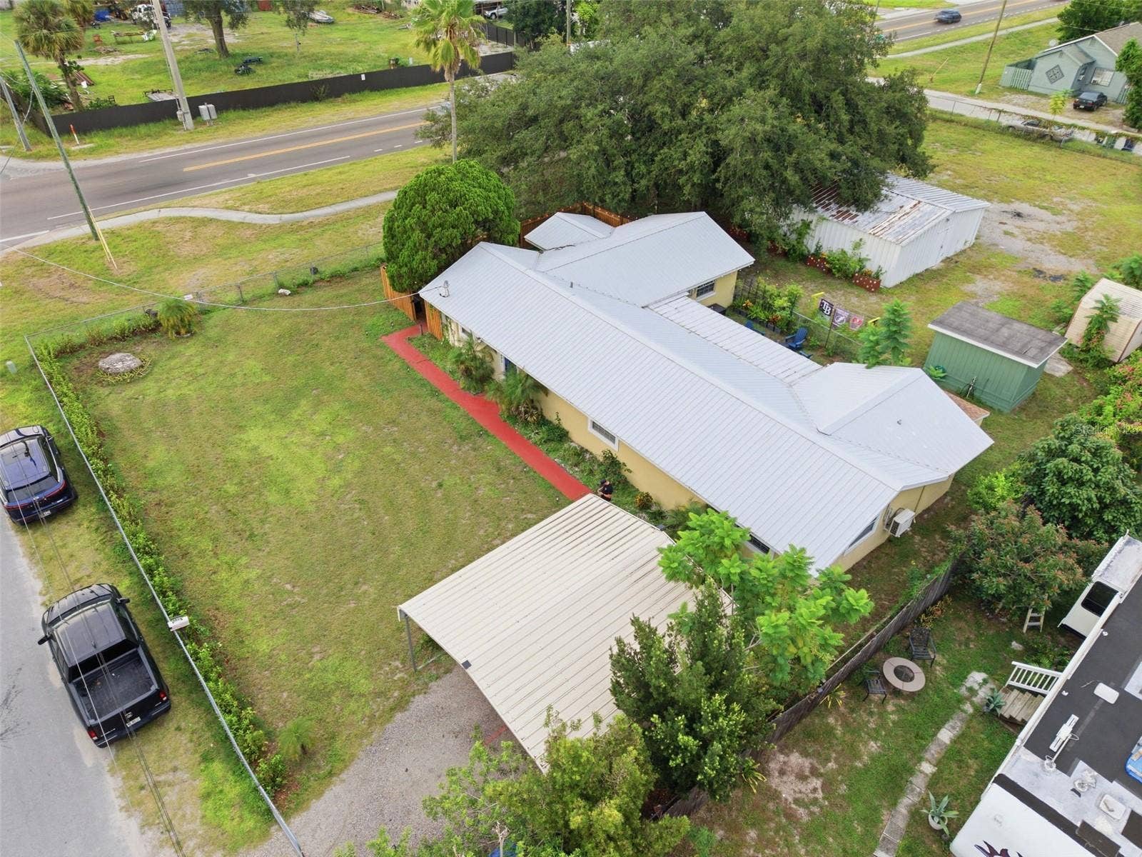 3823 N 56TH STREET, Tampa, FL 33619 3823 N 56TH STREET, Tampa, FL 33619