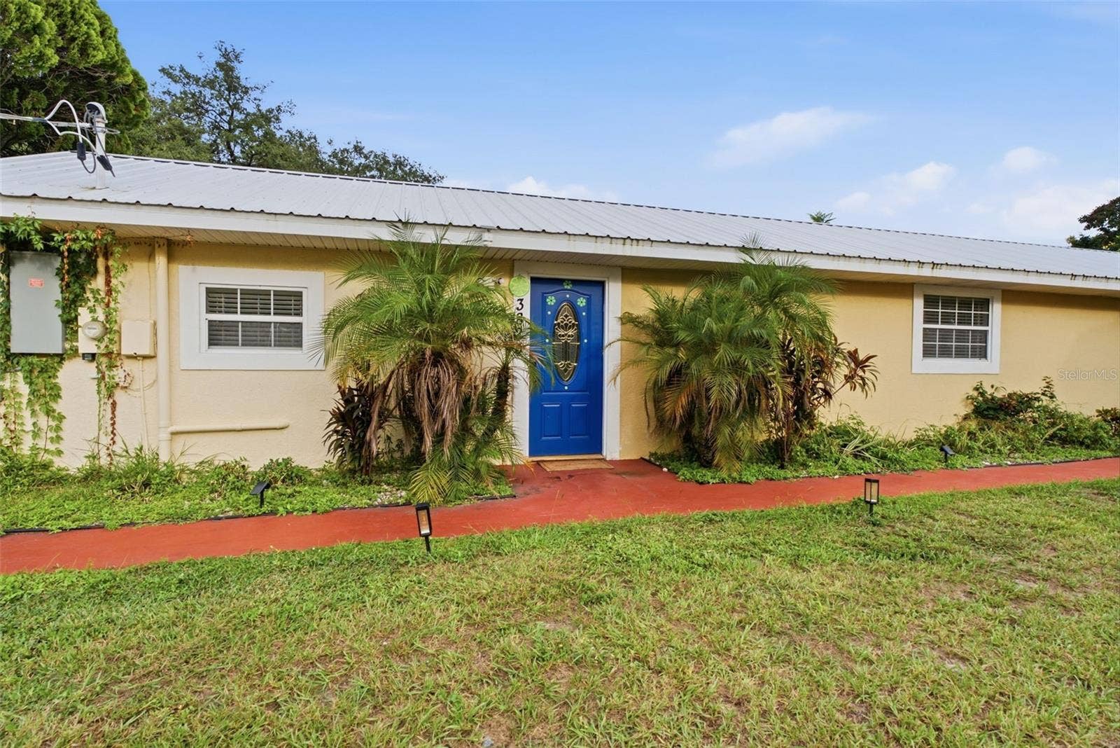 3823 N 56TH STREET, Tampa, FL 33619 3823 N 56TH STREET, Tampa, FL 33619