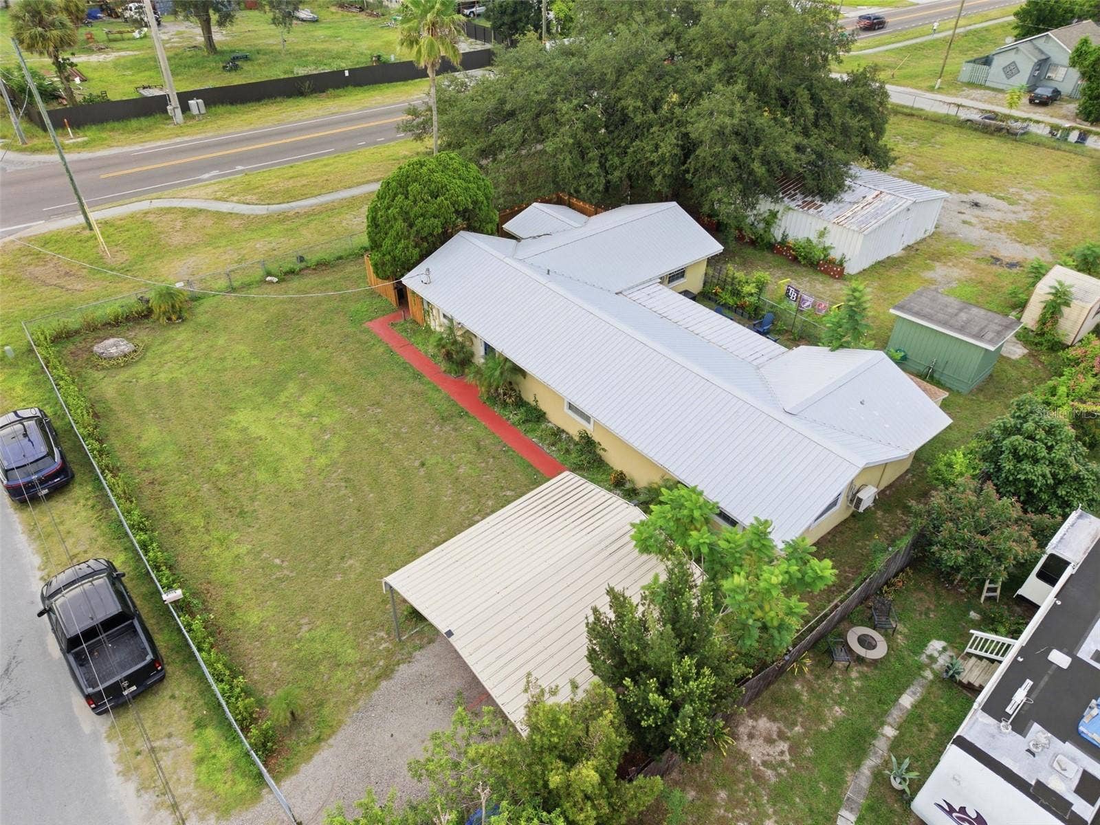 3823 N 56TH STREET, Tampa, FL 33619 3823 N 56TH STREET, Tampa, FL 33619