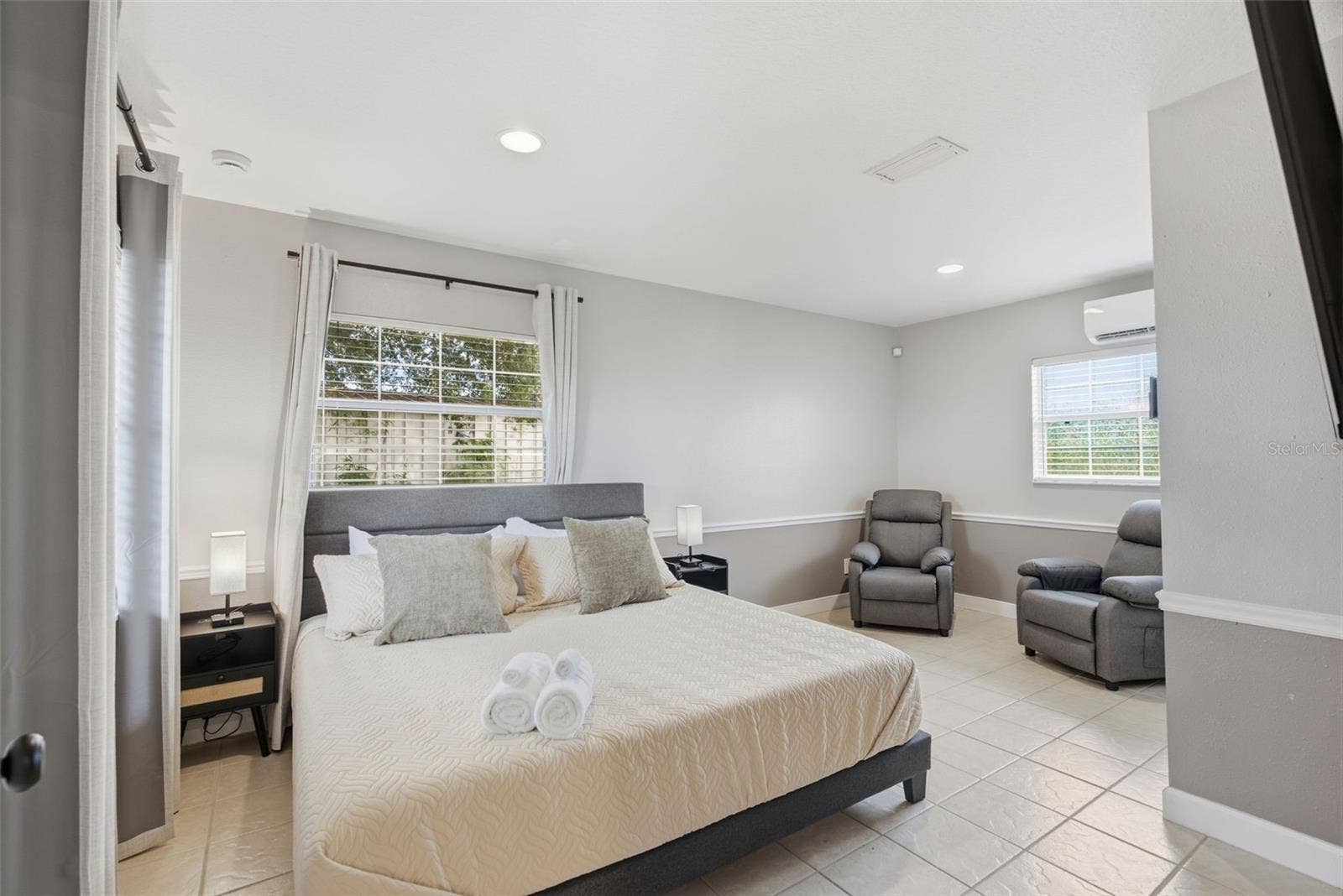 3823 N 56TH STREET, Tampa, FL 33619 3823 N 56TH STREET, Tampa, FL 33619