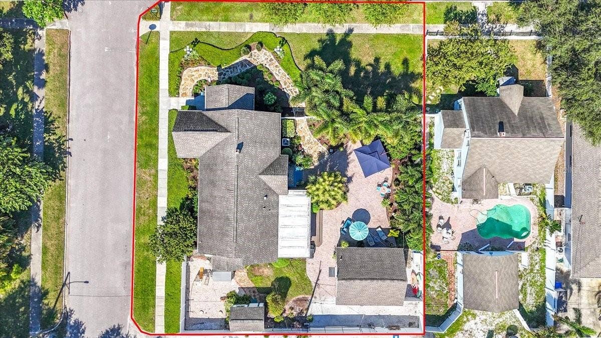 2890 8TH AVENUE N, St Petersburg, FL 33713 2890 8TH AVENUE N, St Petersburg, FL 33713
