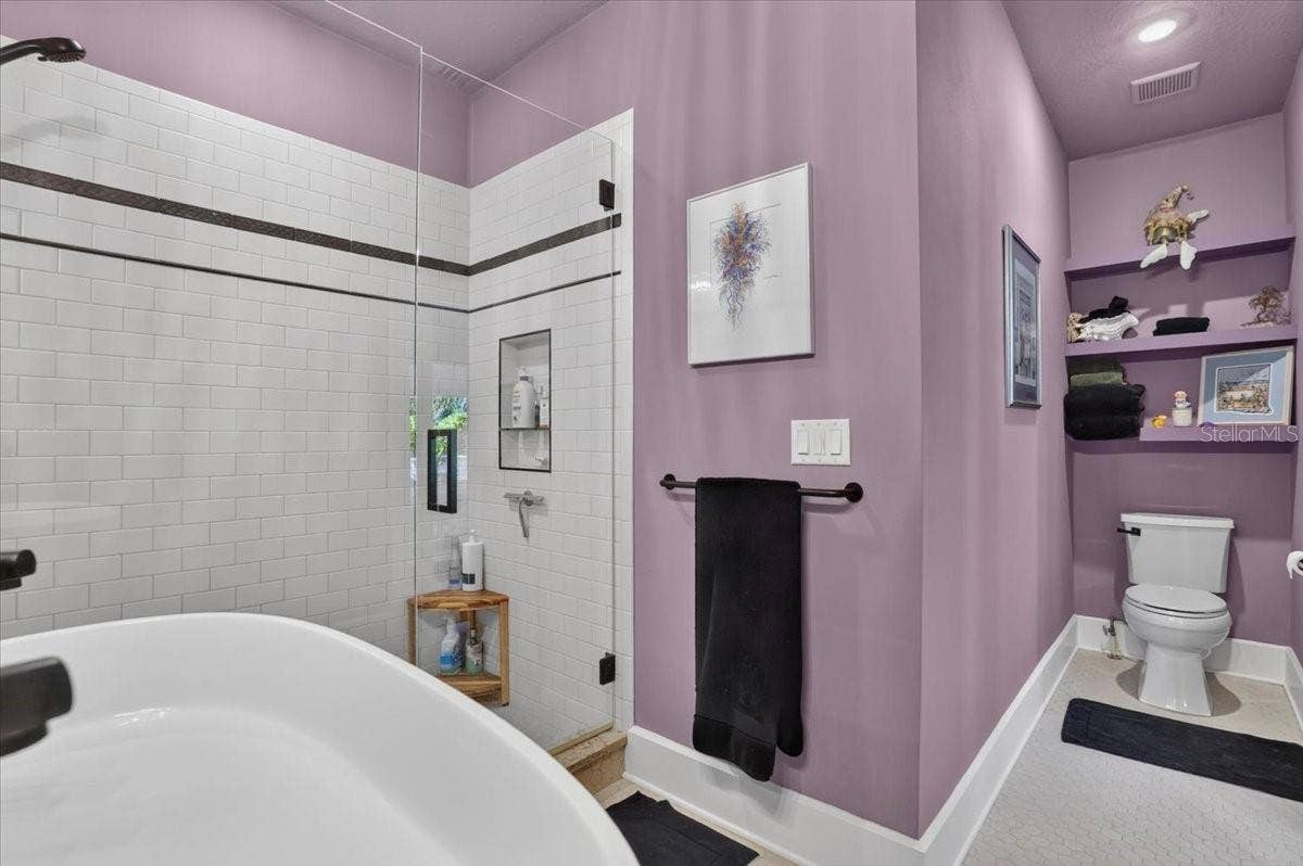 2890 8TH AVENUE N, St Petersburg, FL 33713 2890 8TH AVENUE N, St Petersburg, FL 33713