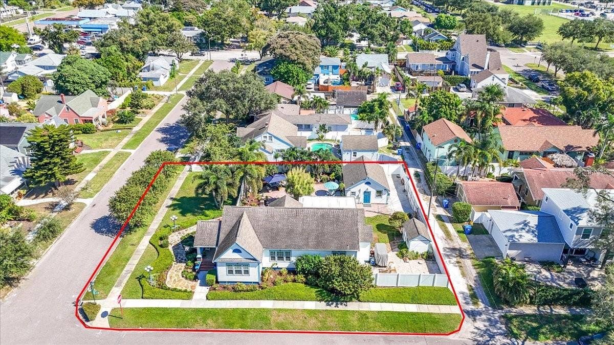 2890 8TH AVENUE N, St Petersburg, FL 33713 2890 8TH AVENUE N, St Petersburg, FL 33713