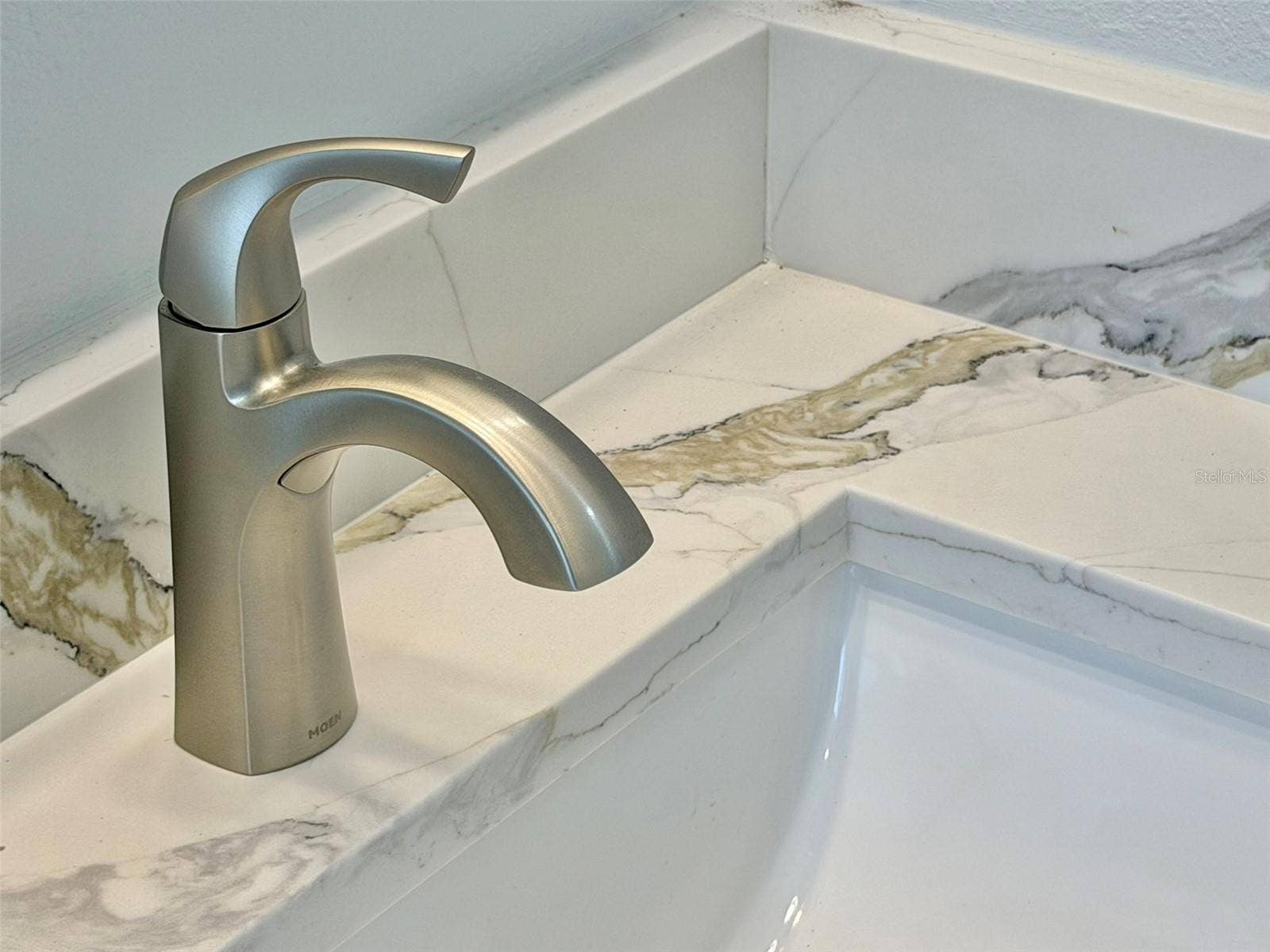 336 SHADDOCK STREET, Tarpon Springs, FL 34689 Clean and Modern