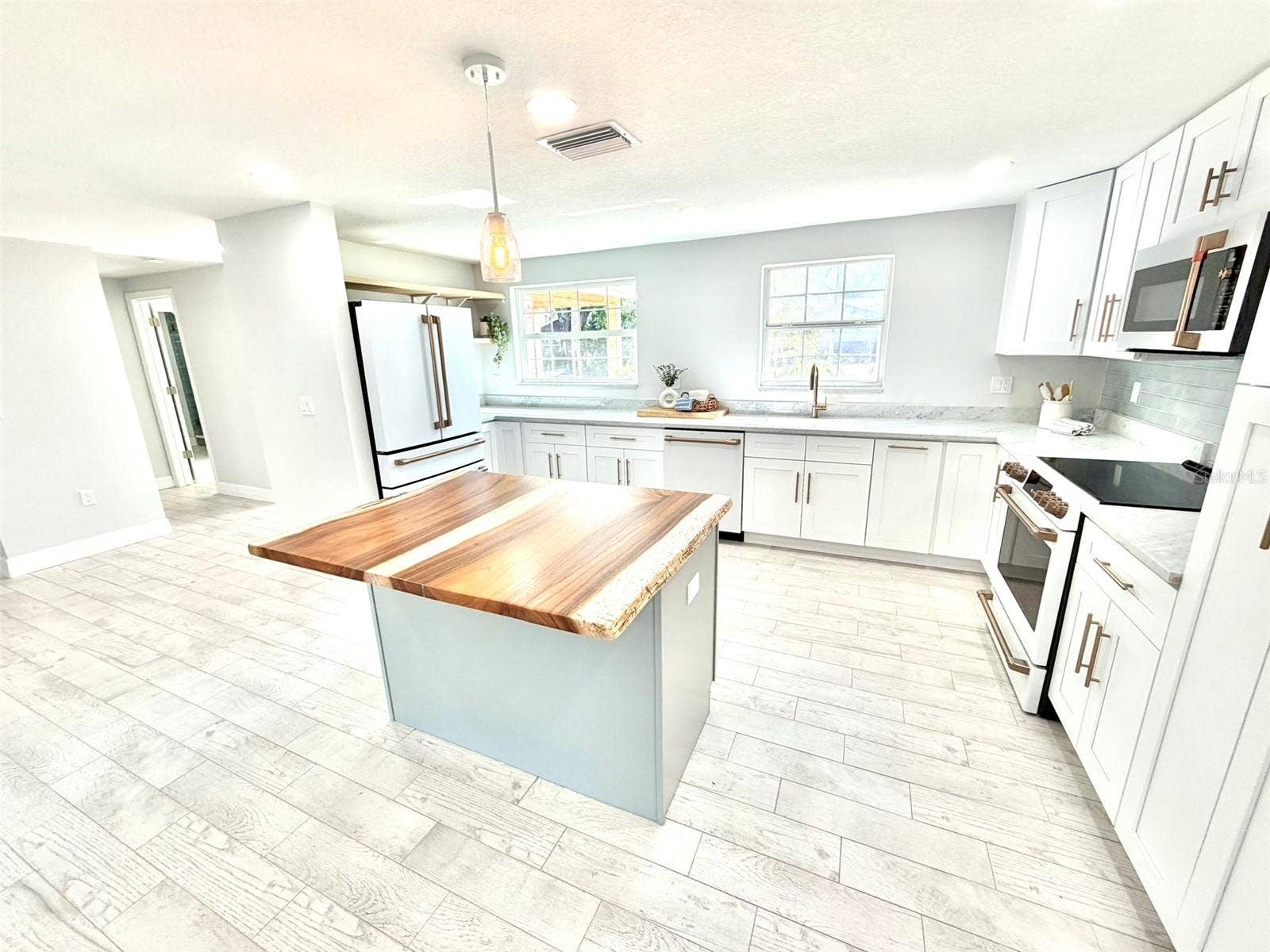 336 SHADDOCK STREET, Tarpon Springs, FL 34689 336 SHADDOCK STREET, Tarpon Springs, FL 34689