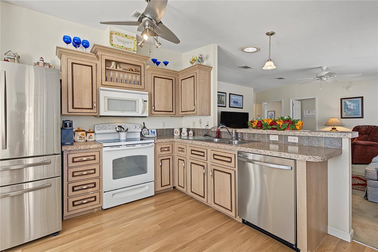 37633 COREY LEWIS AVENUE, Zephyrhills, FL 33541 37633 COREY LEWIS AVENUE, Zephyrhills, FL 33541
