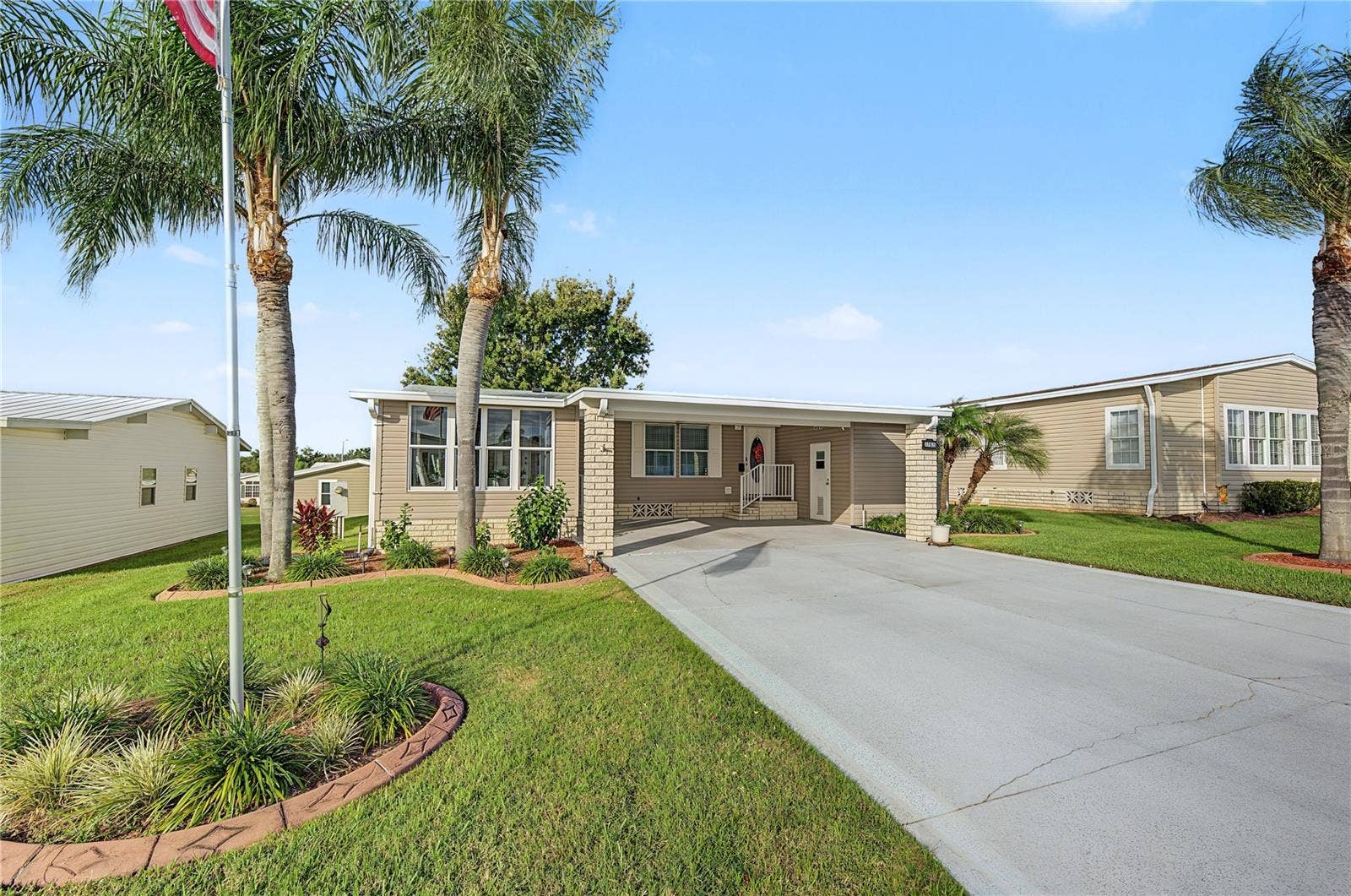 37633 COREY LEWIS AVENUE, Zephyrhills, FL 33541 37633 COREY LEWIS AVENUE, Zephyrhills, FL 33541