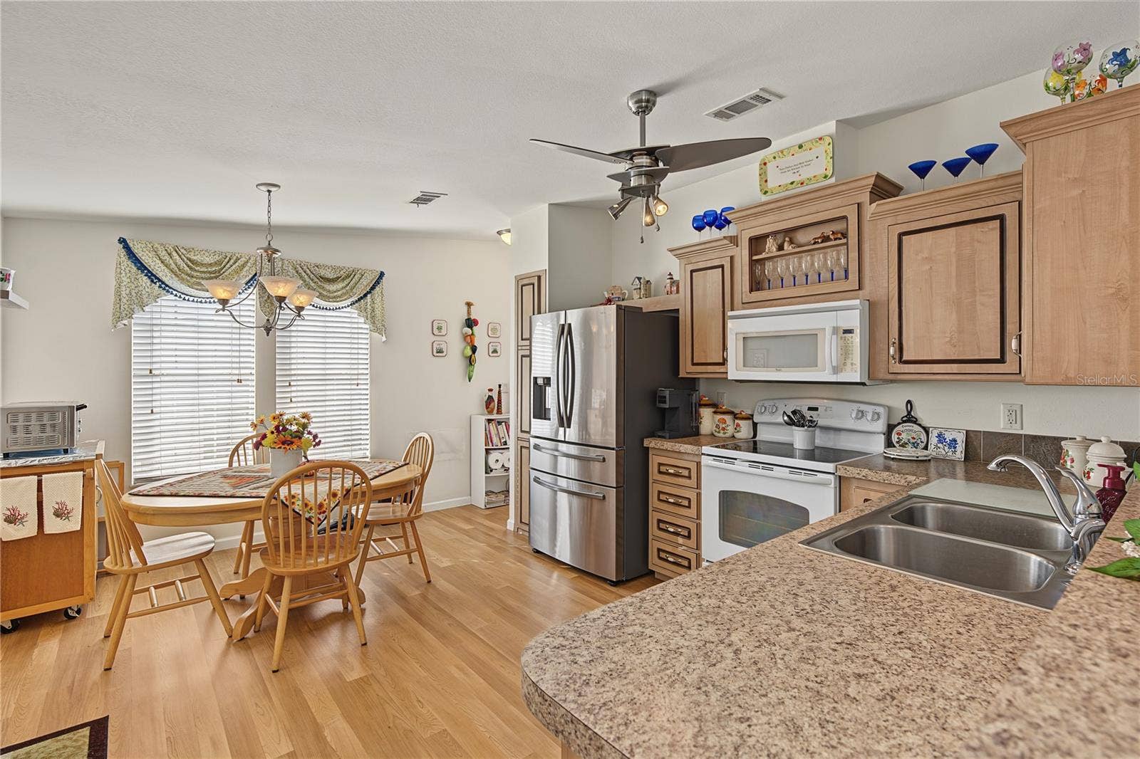 37633 COREY LEWIS AVENUE, Zephyrhills, FL 33541 37633 COREY LEWIS AVENUE, Zephyrhills, FL 33541