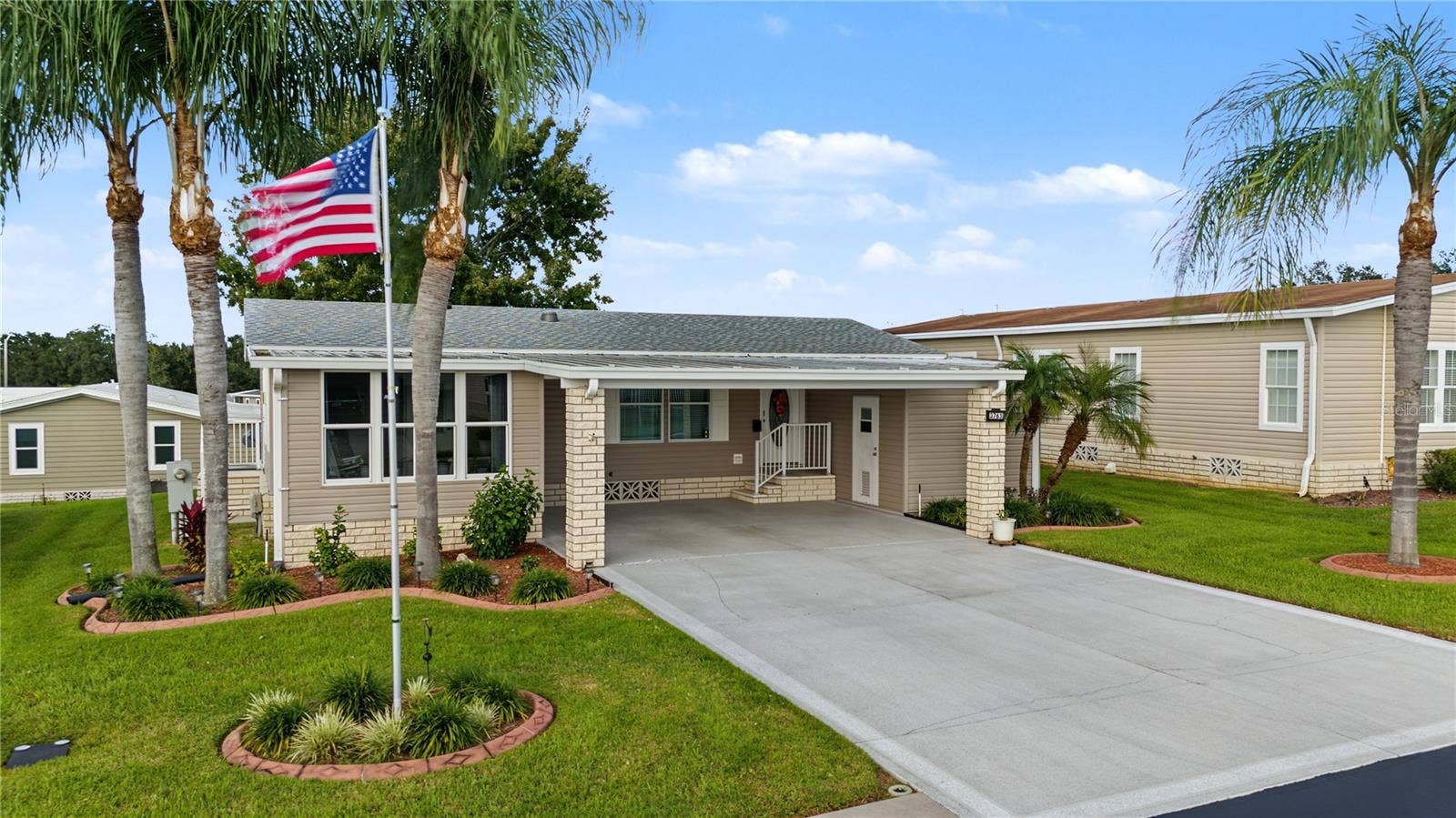 37633 COREY LEWIS AVENUE, Zephyrhills, FL 33541 37633 COREY LEWIS AVENUE, Zephyrhills, FL 33541