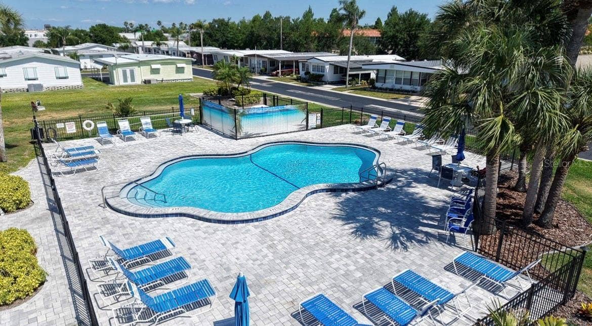2000 E BAY DRIVE, #41, Largo, FL 33771 2000 E BAY DRIVE, #41, Largo, FL 33771