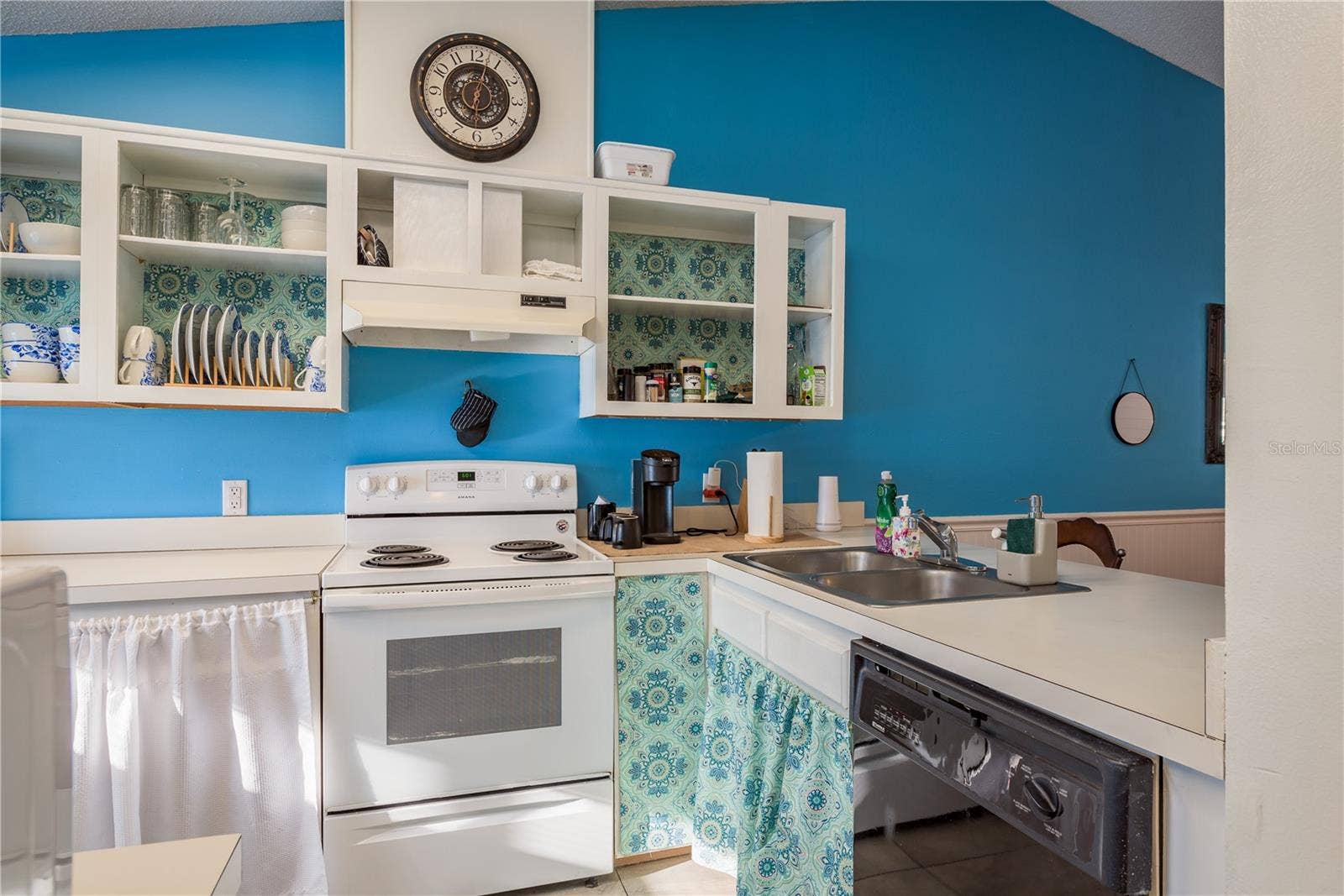102 ANCLOTE ROAD, Tarpon Springs, FL 34689