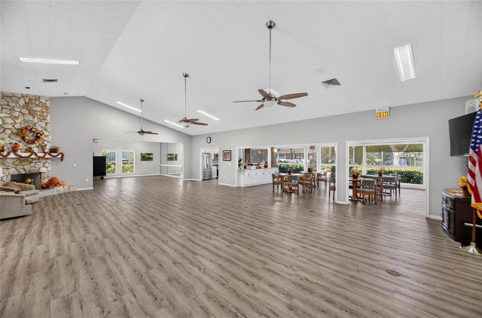 5713 GARDEN LAKES MAJESTIC, Bradenton, FL 34203 5713 GARDEN LAKES MAJESTIC, Bradenton, FL 34203