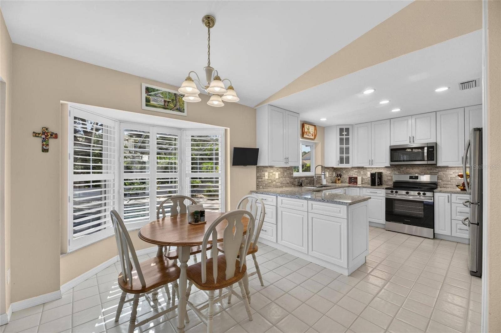 5713 GARDEN LAKES MAJESTIC, Bradenton, FL 34203 5713 GARDEN LAKES MAJESTIC, Bradenton, FL 34203