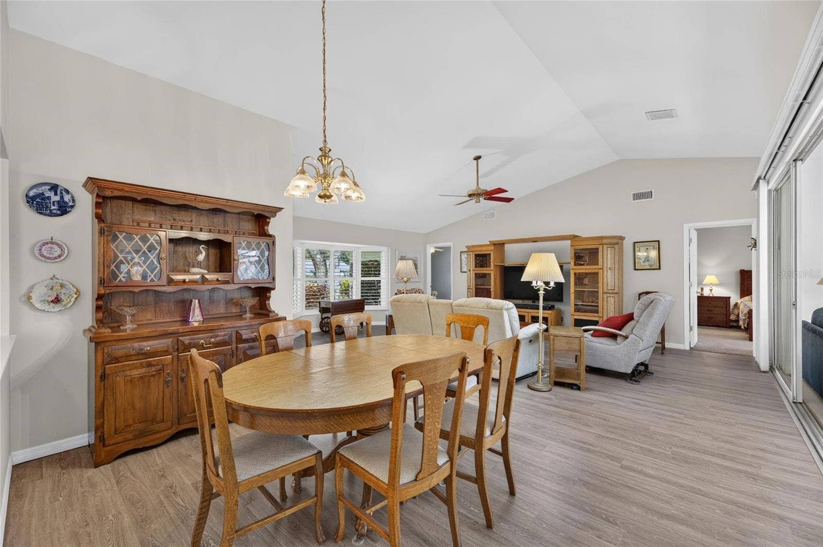 5713 GARDEN LAKES MAJESTIC, Bradenton, FL 34203 5713 GARDEN LAKES MAJESTIC, Bradenton, FL 34203