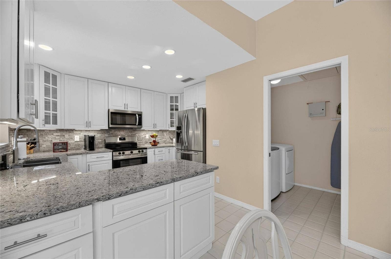 5713 GARDEN LAKES MAJESTIC, Bradenton, FL 34203 5713 GARDEN LAKES MAJESTIC, Bradenton, FL 34203