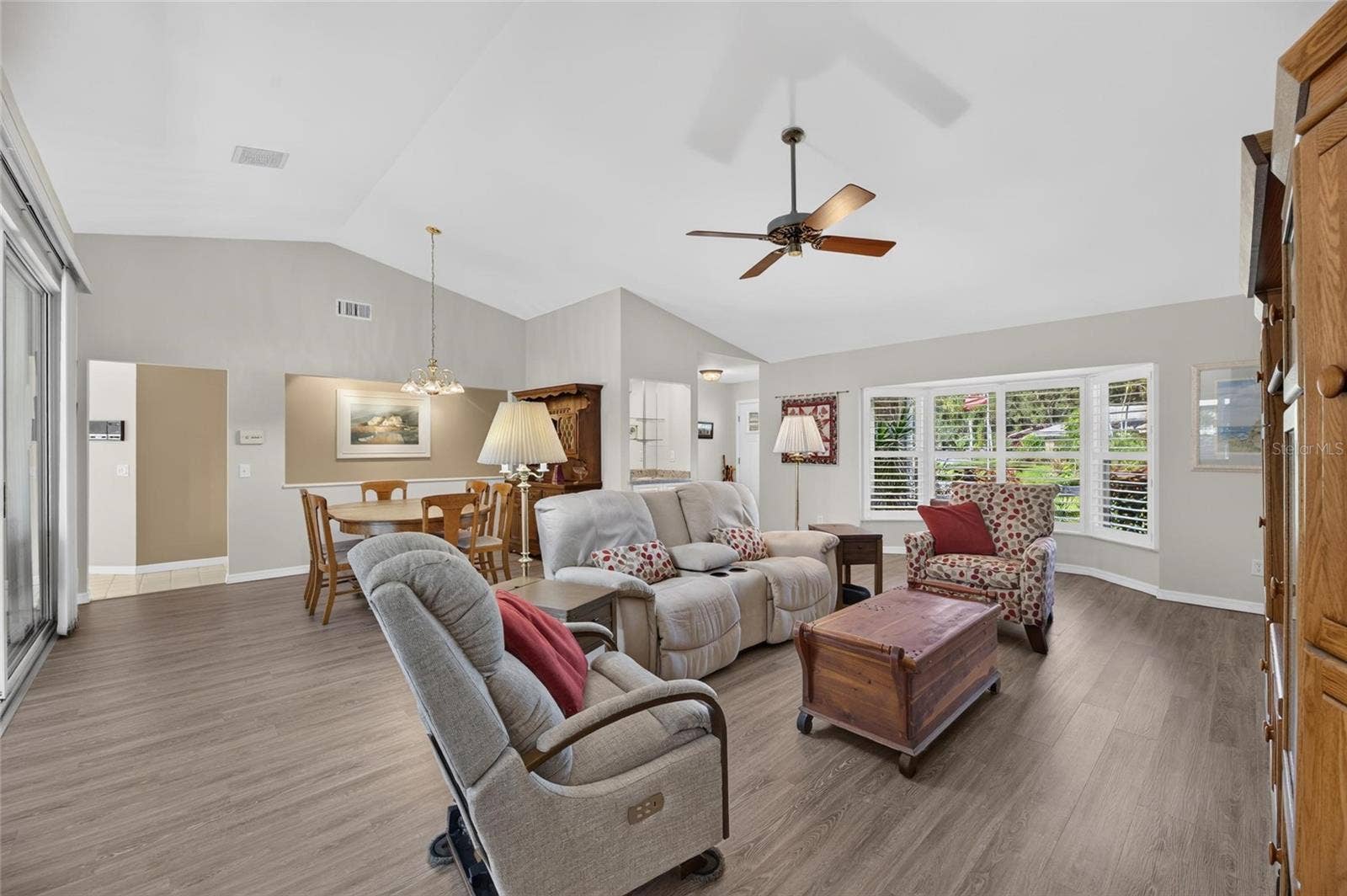 5713 GARDEN LAKES MAJESTIC, Bradenton, FL 34203 5713 GARDEN LAKES MAJESTIC, Bradenton, FL 34203