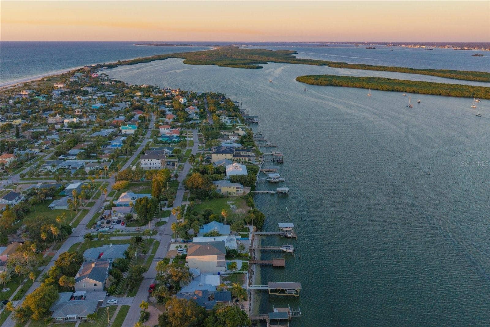 871 BAY ESPLANADE, Clearwater, FL 33767 871 BAY ESPLANADE, Clearwater, FL 33767