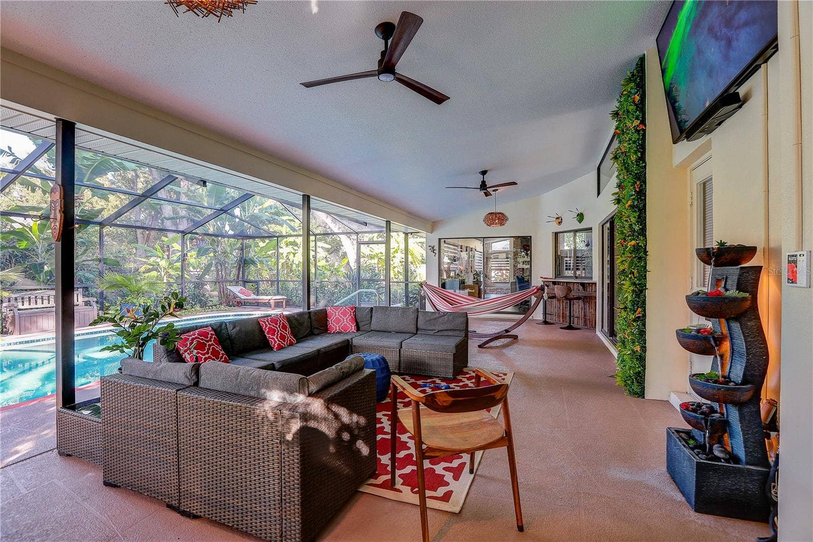 3929 BUCKINGHAM LOOP DRIVE, Valrico, FL 33594 3929 BUCKINGHAM LOOP DRIVE, Valrico, FL 33594