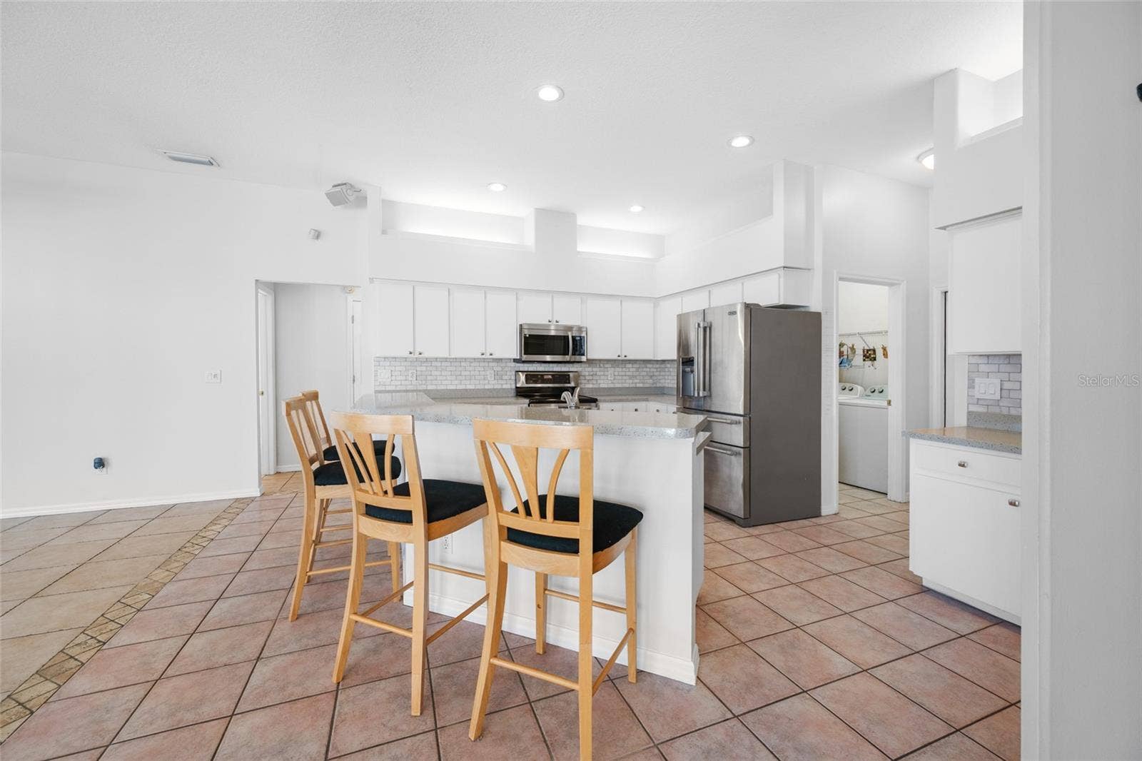 1648 WOODRIDGE COURT, Lutz, FL 33559 1648 WOODRIDGE COURT, Lutz, FL 33559