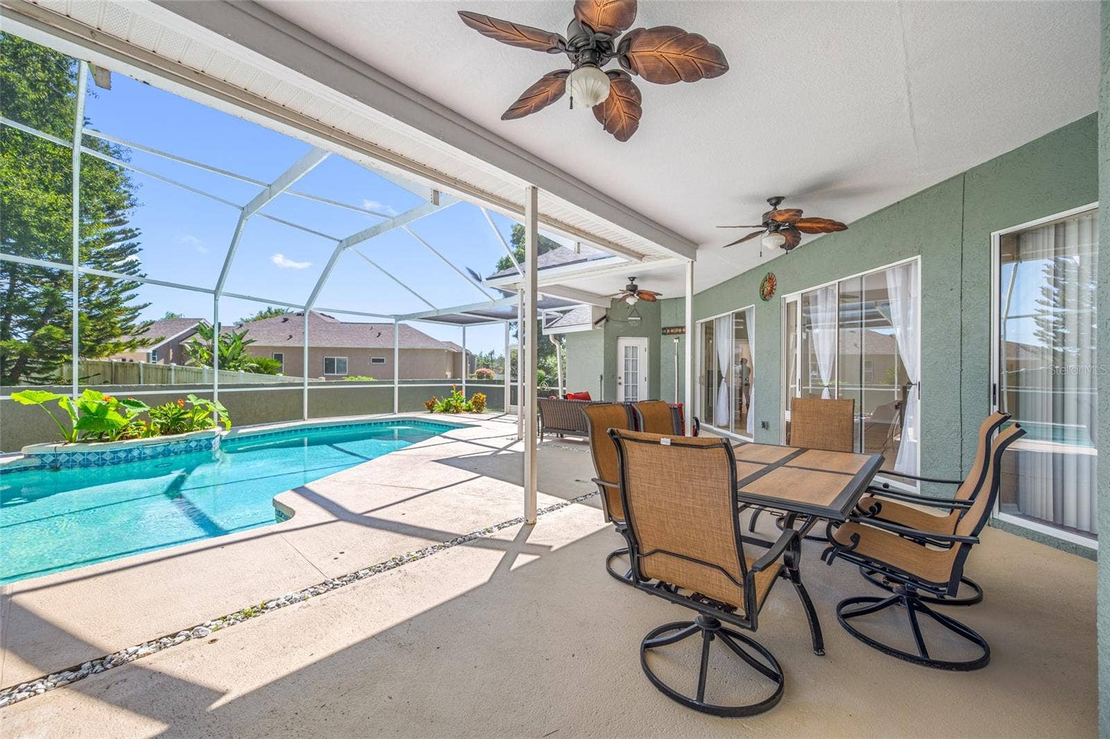 1648 WOODRIDGE COURT, Lutz, FL 33559 1648 WOODRIDGE COURT, Lutz, FL 33559