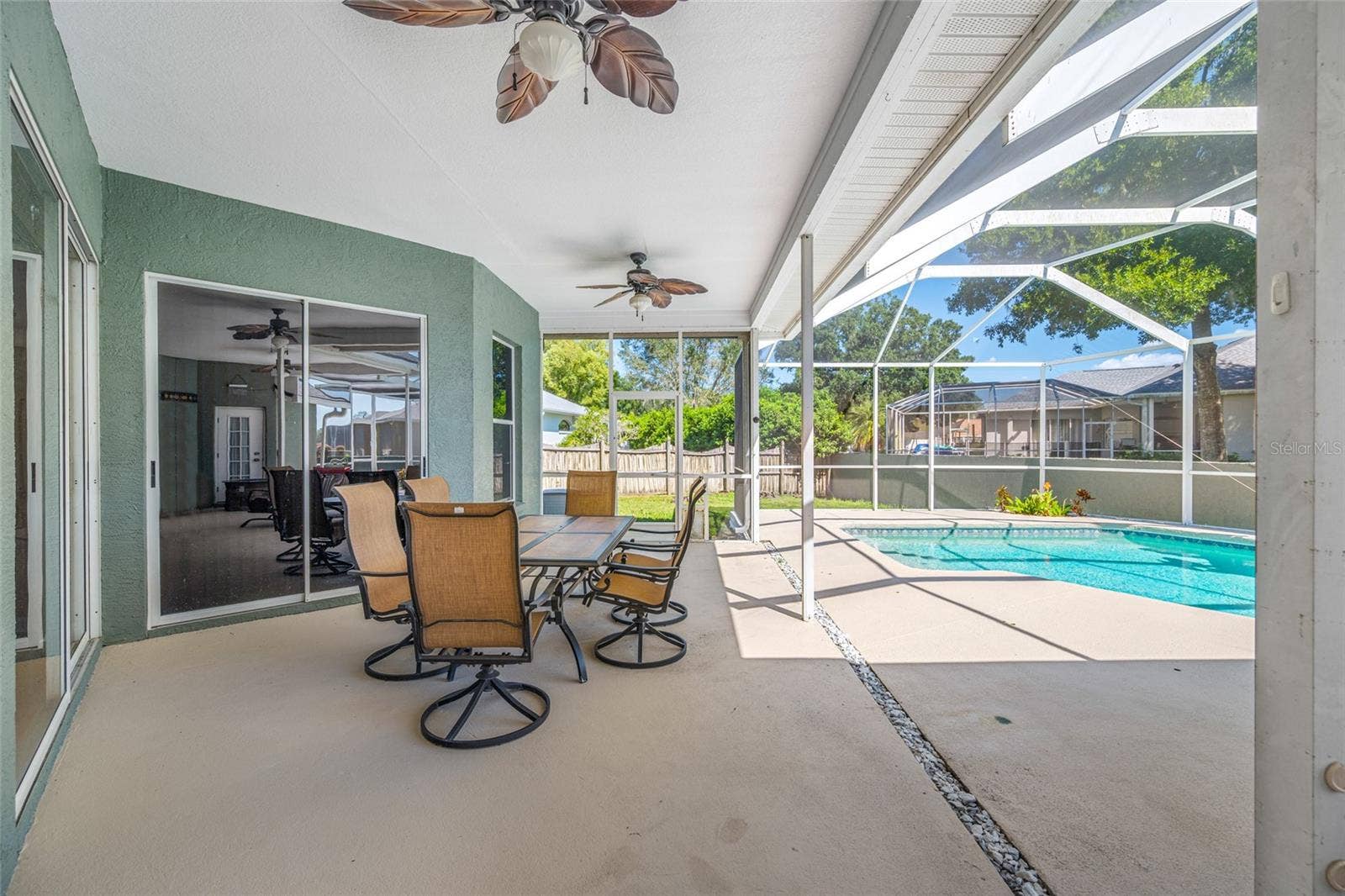 1648 WOODRIDGE COURT, Lutz, FL 33559 1648 WOODRIDGE COURT, Lutz, FL 33559